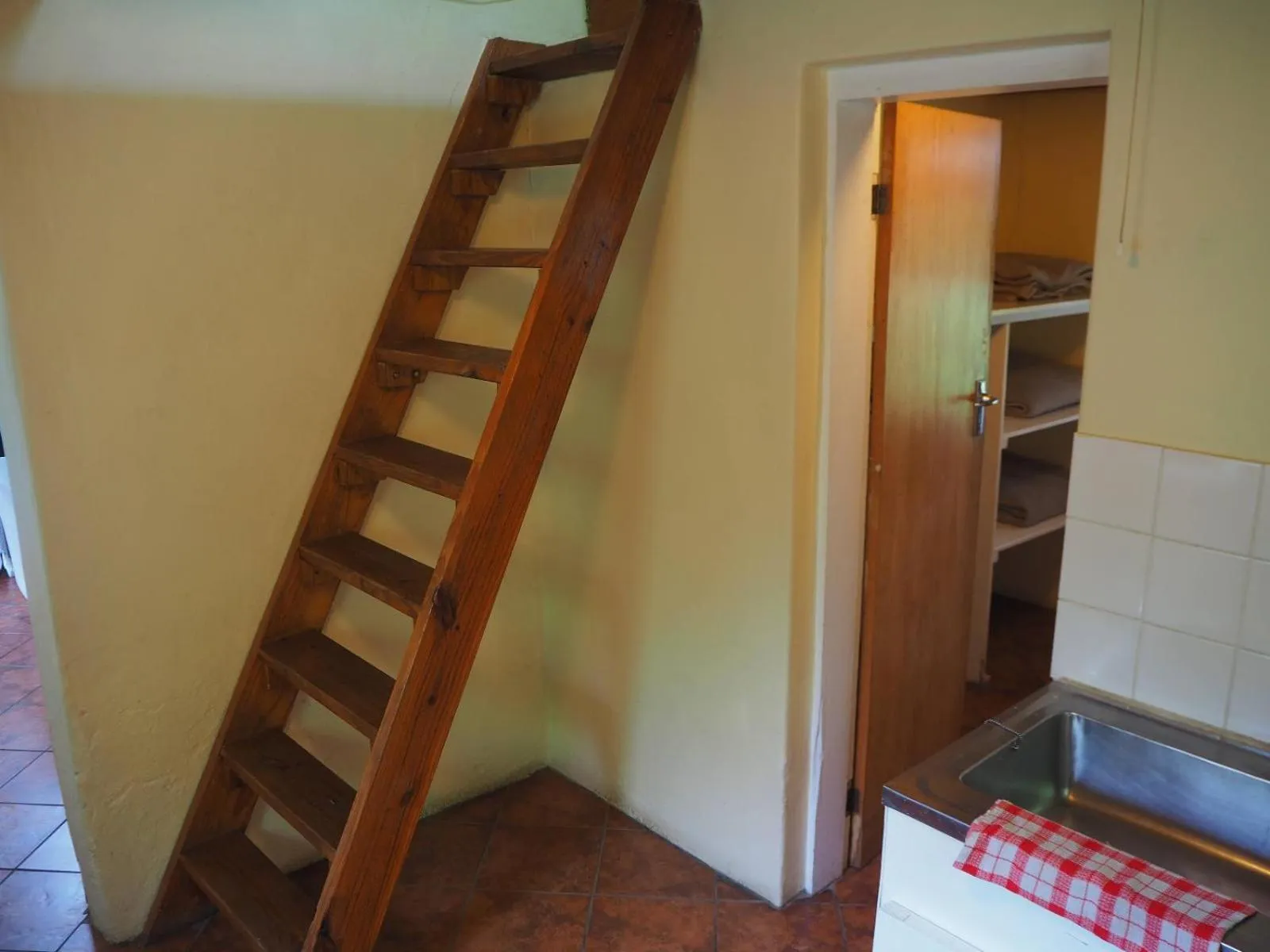 Riverview Country Inn