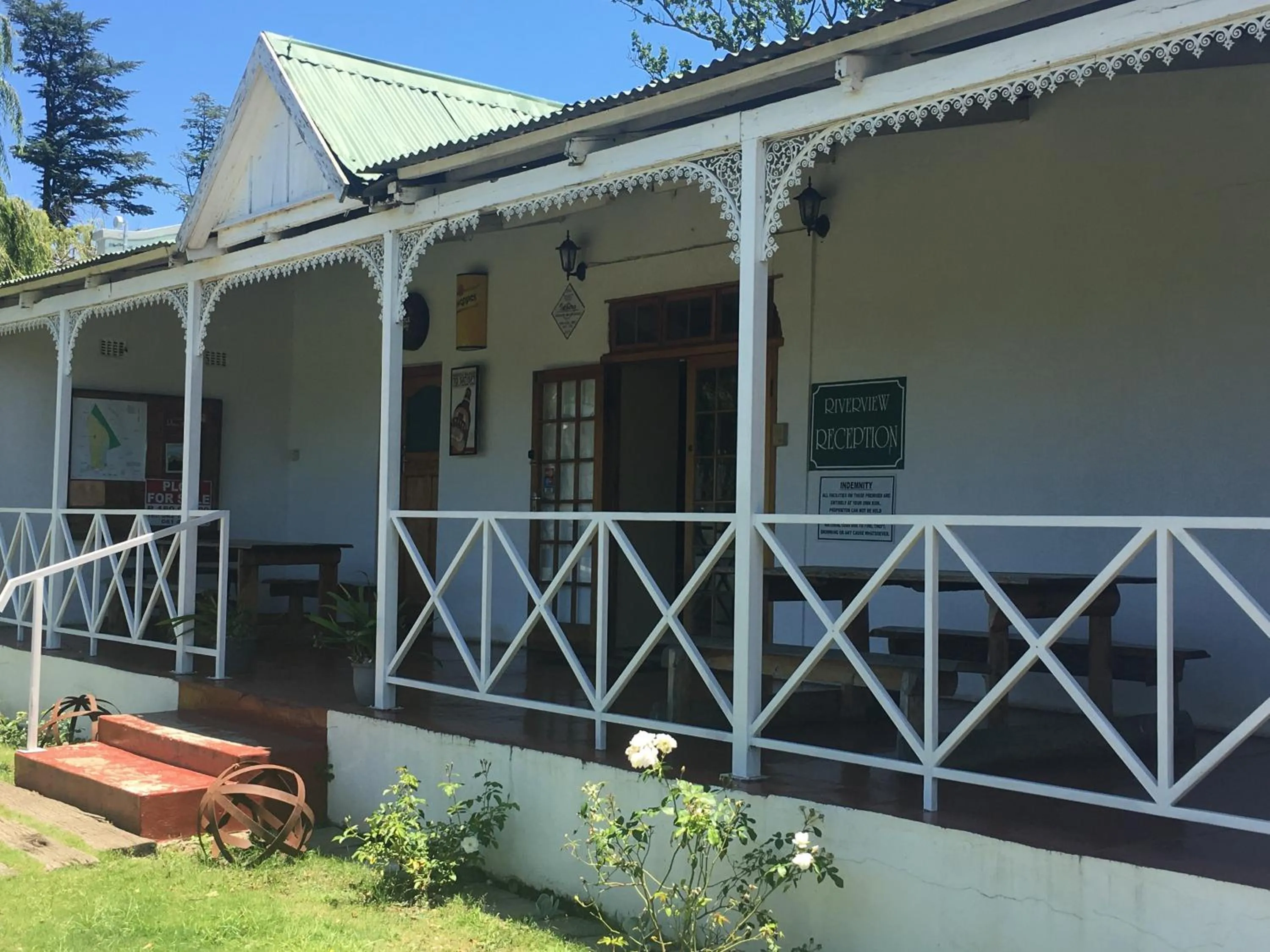 Restaurant/places to eat in Riverview Country Inn