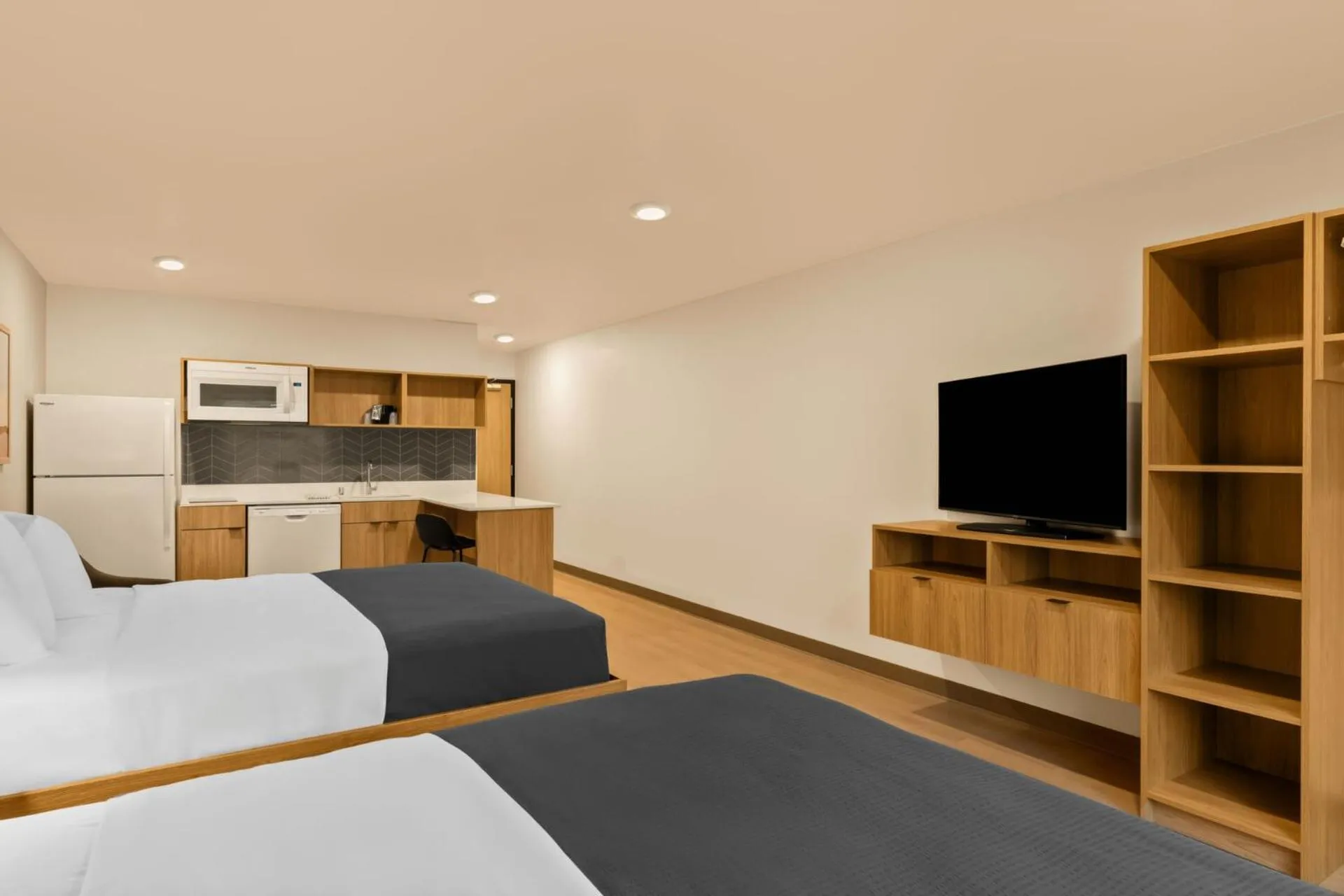 Bedroom in LivAway Suites Tri-Cities-Richland