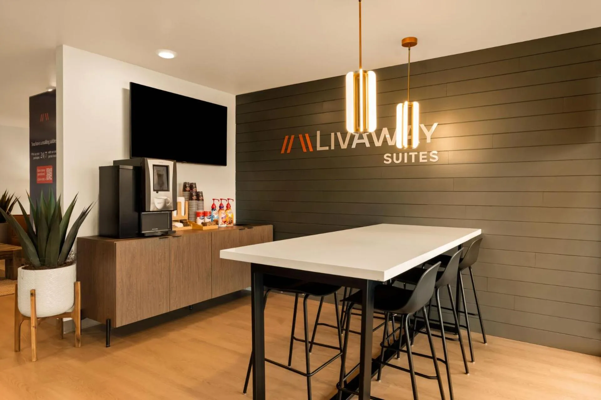Coffee/tea facilities in LivAway Suites Tri-Cities-Richland