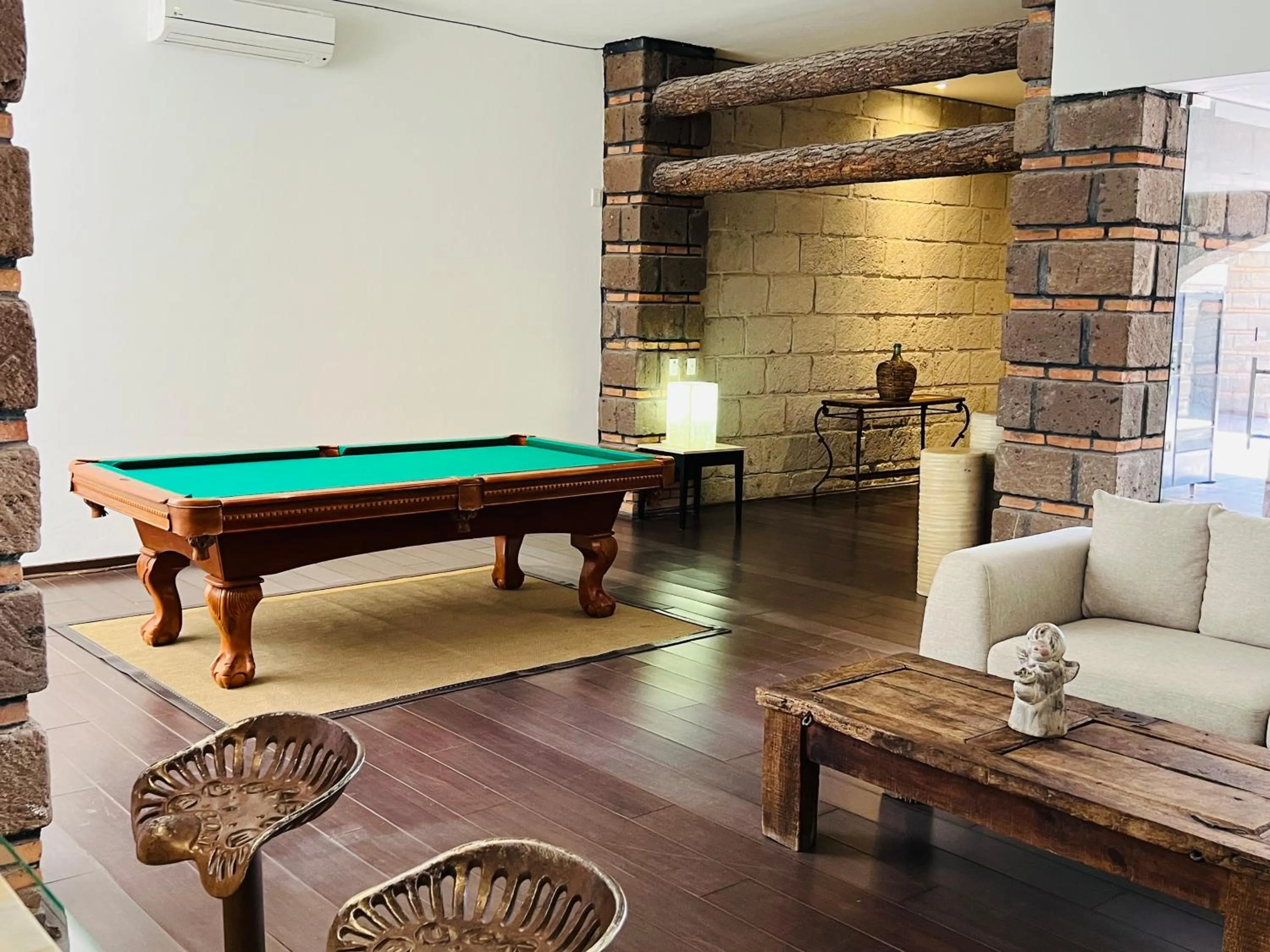 Billiard in QA Hotel