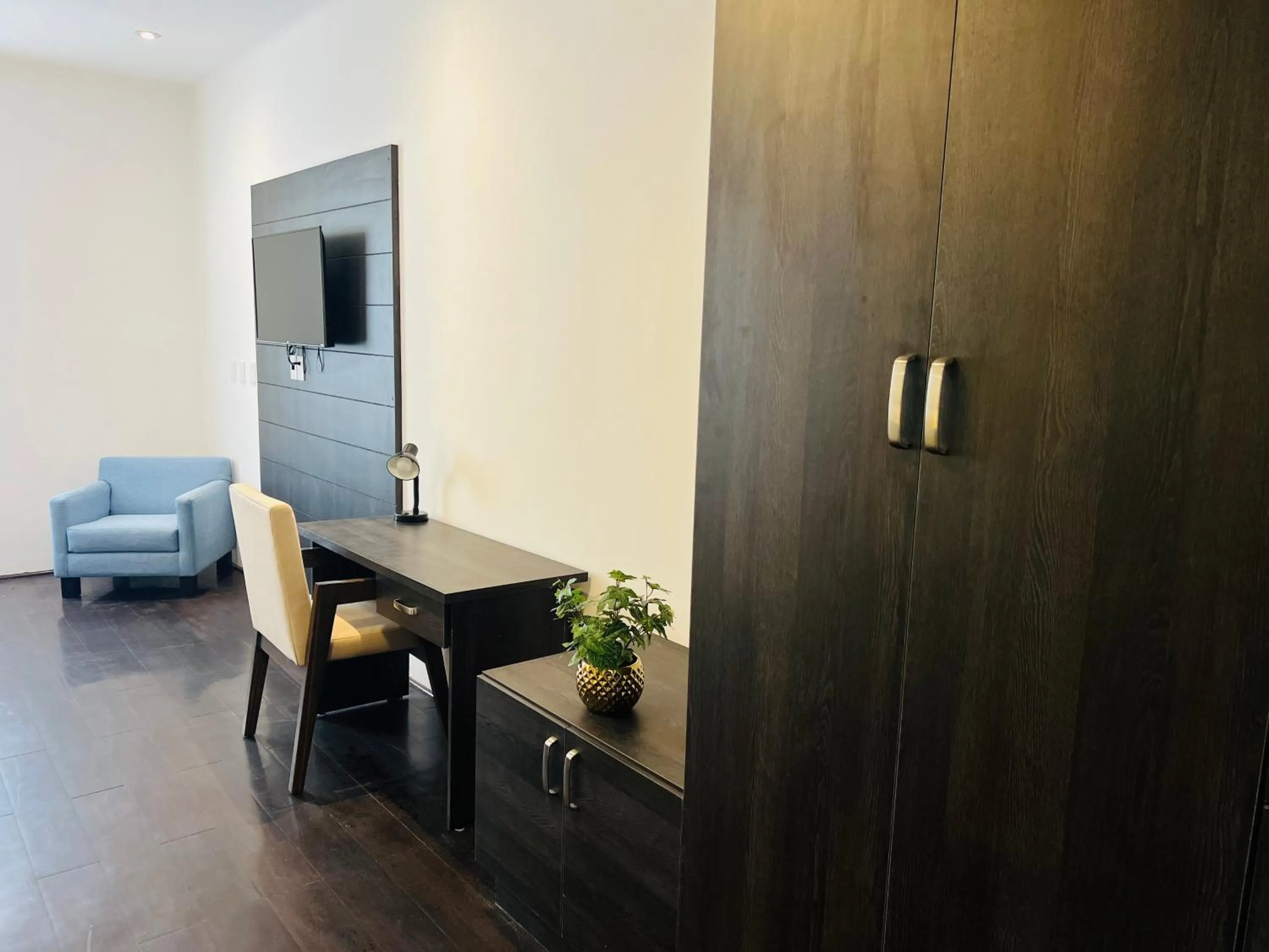 TV and multimedia in QA Hotel