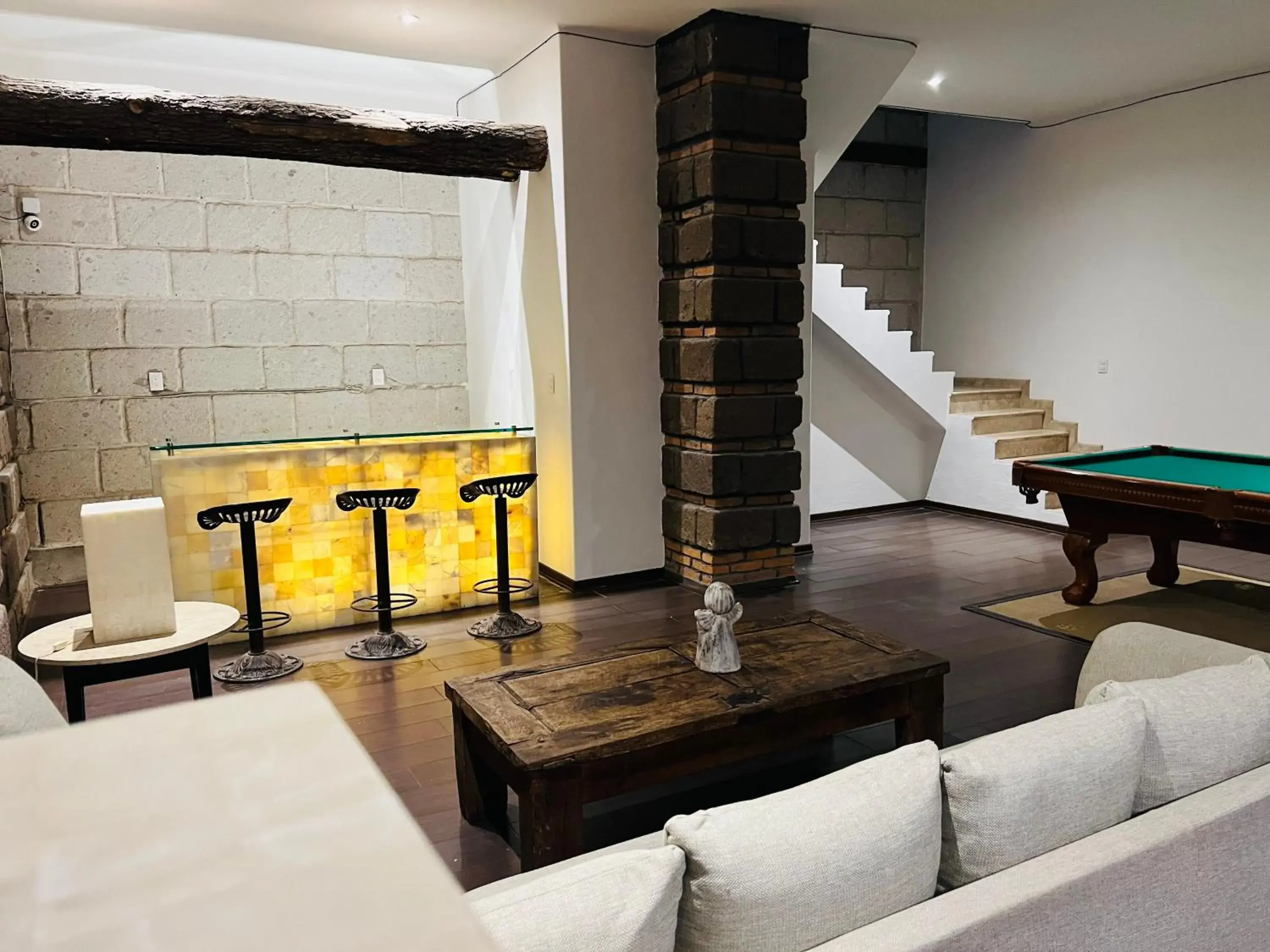 Lounge or bar in QA Hotel Lounge or bar in QA Hotel