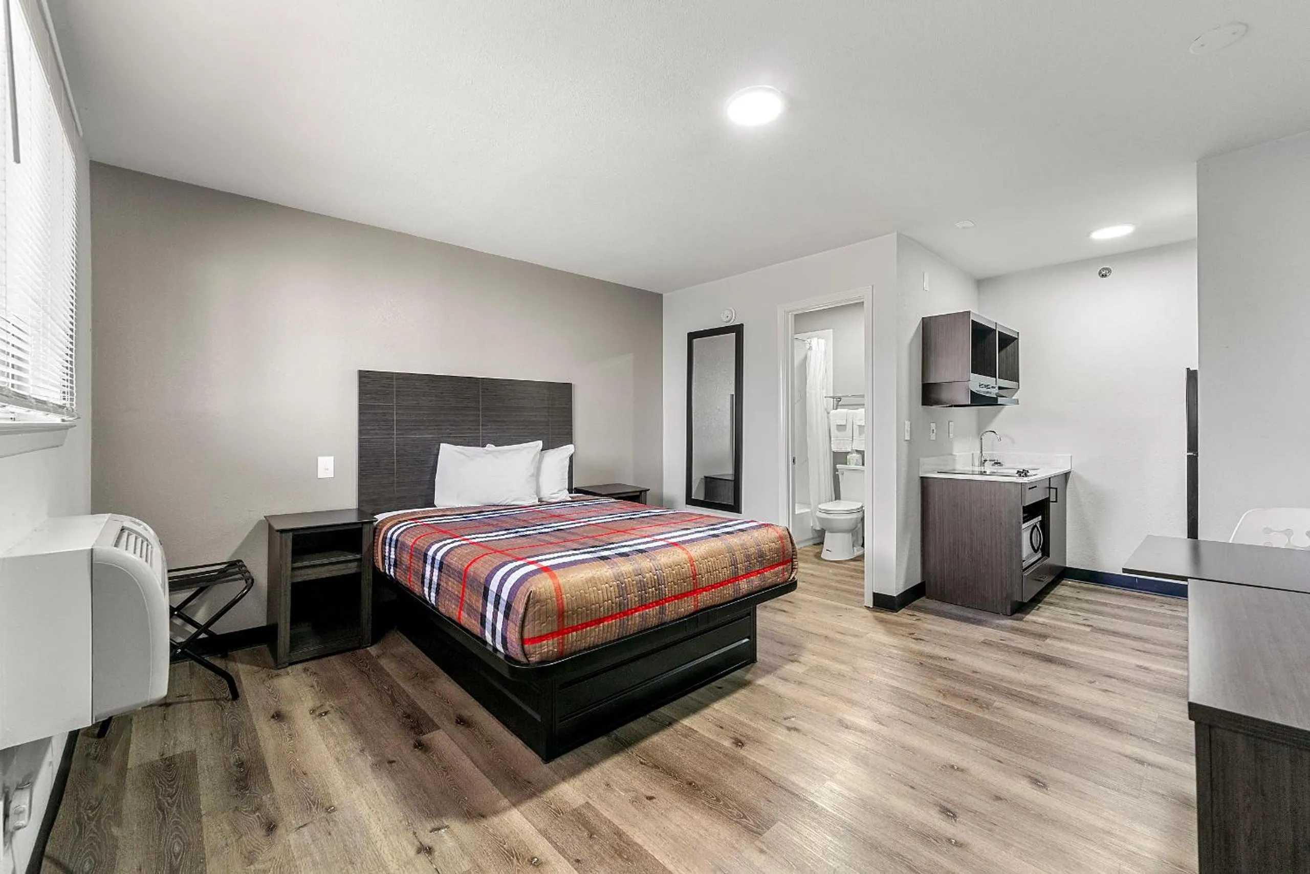 Southern Suites Forest Park