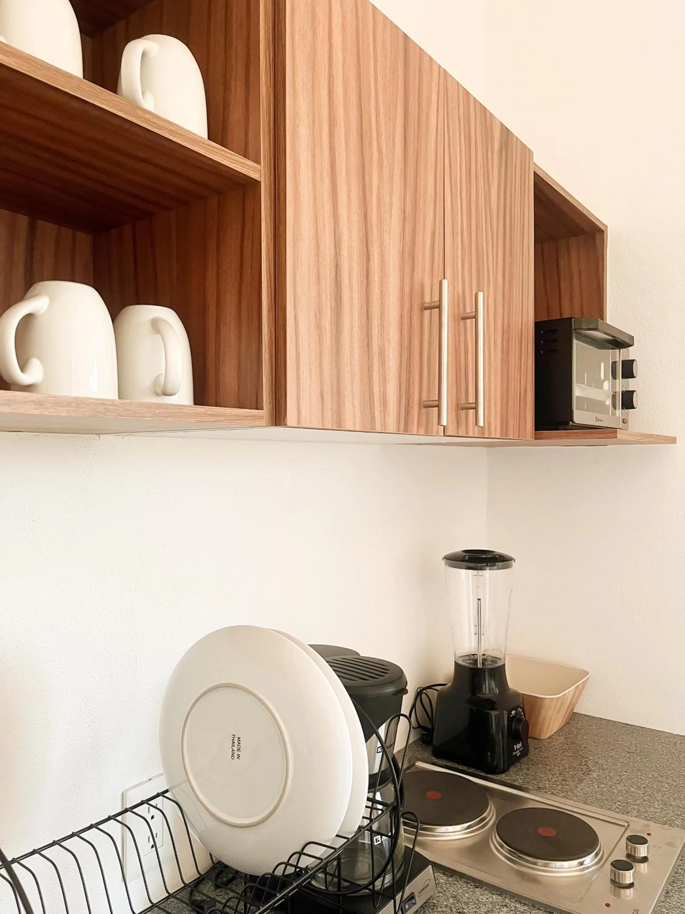 Kitchen or kitchenette in Itare Beach House