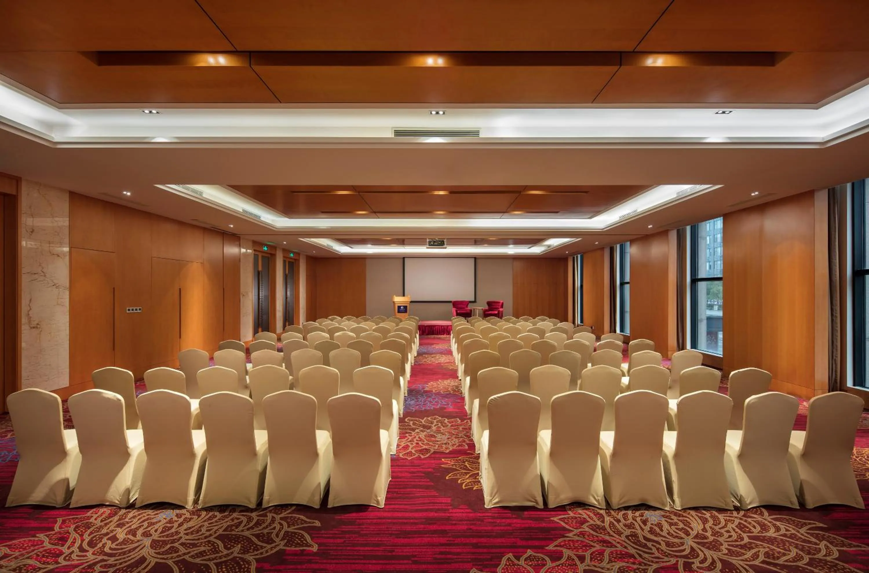 Business facilities in Wyndham Shanghai Nanxiang