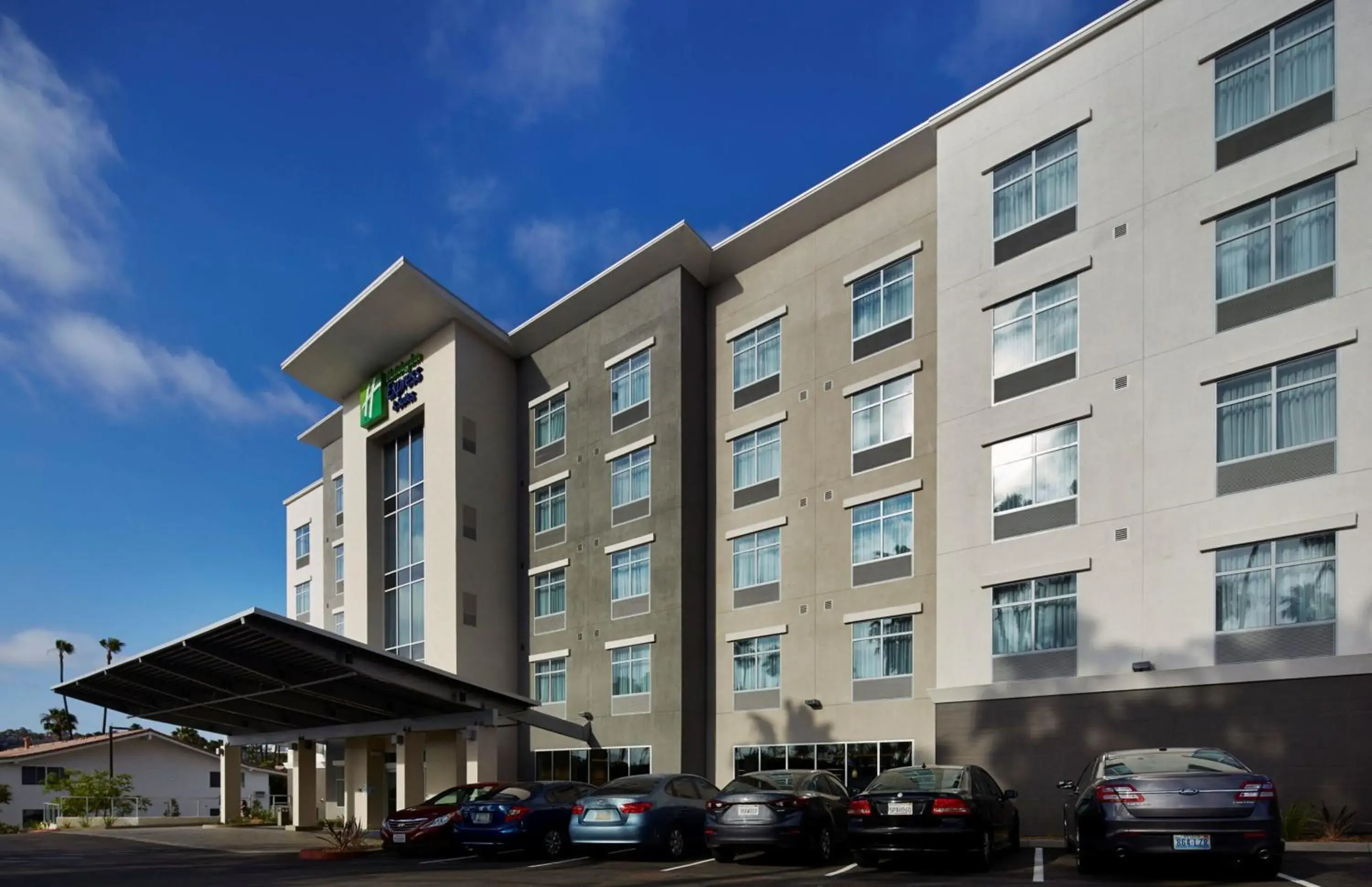Property building in Holiday Inn Express & Suites San Diego - Mission Valley by IHG Property building in Holiday Inn Express & Suites San Diego - Mission Valley by IHG