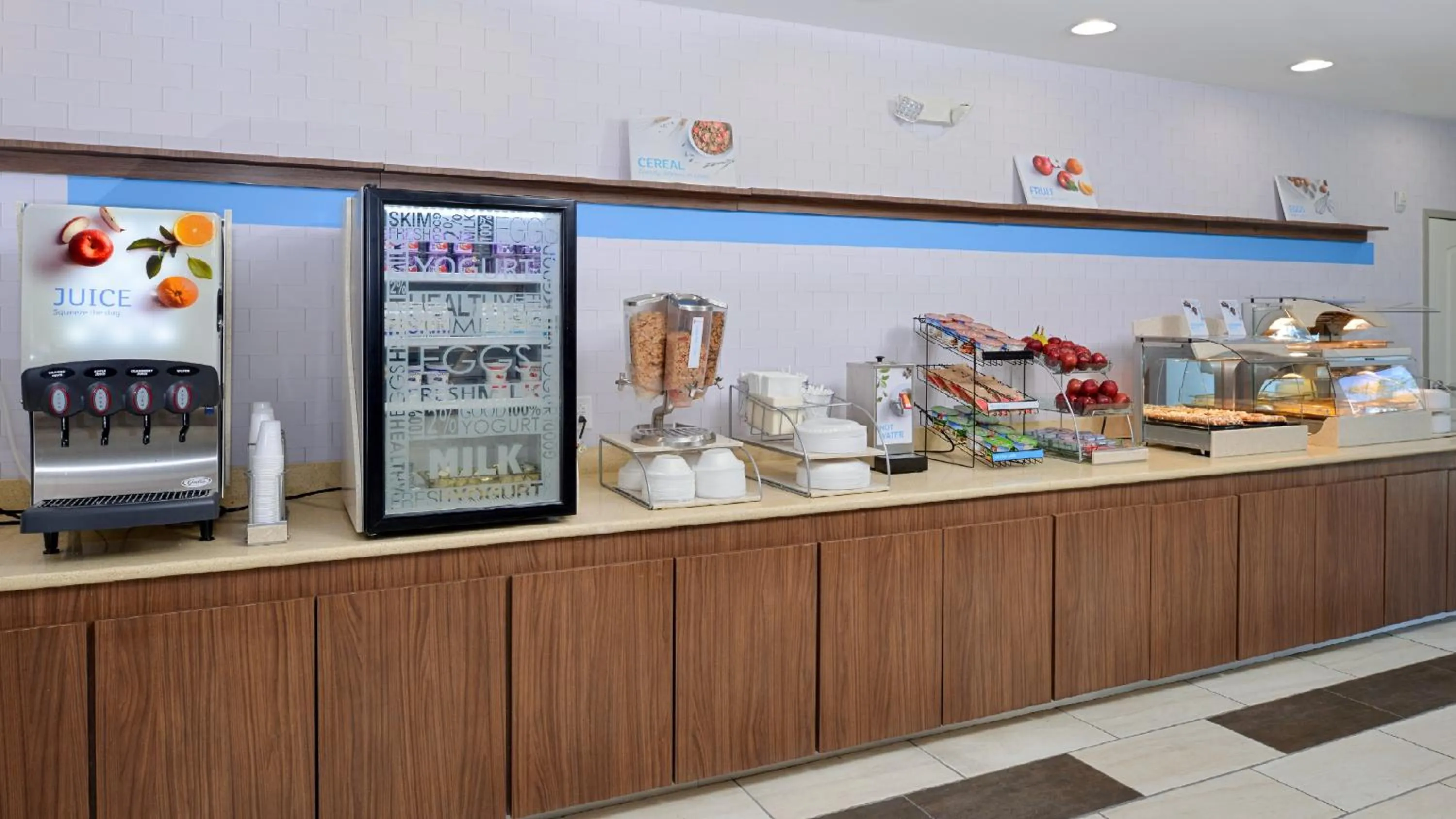 Restaurant/places to eat in Holiday Inn Express & Suites Lexington Midtown - I-75 by IHG