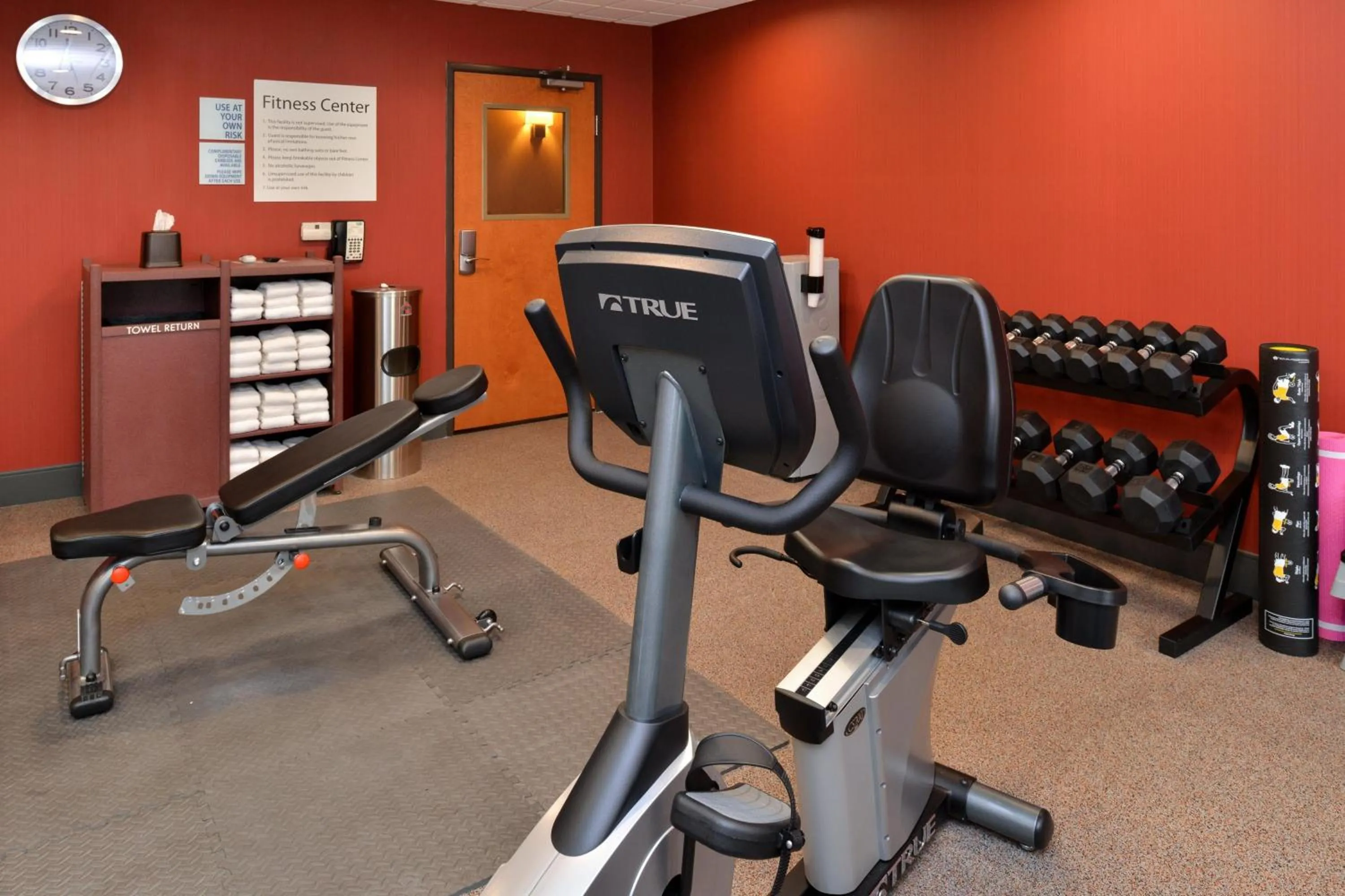 Fitness centre/facilities in Holiday Inn Express & Suites New Martinsville by IHG