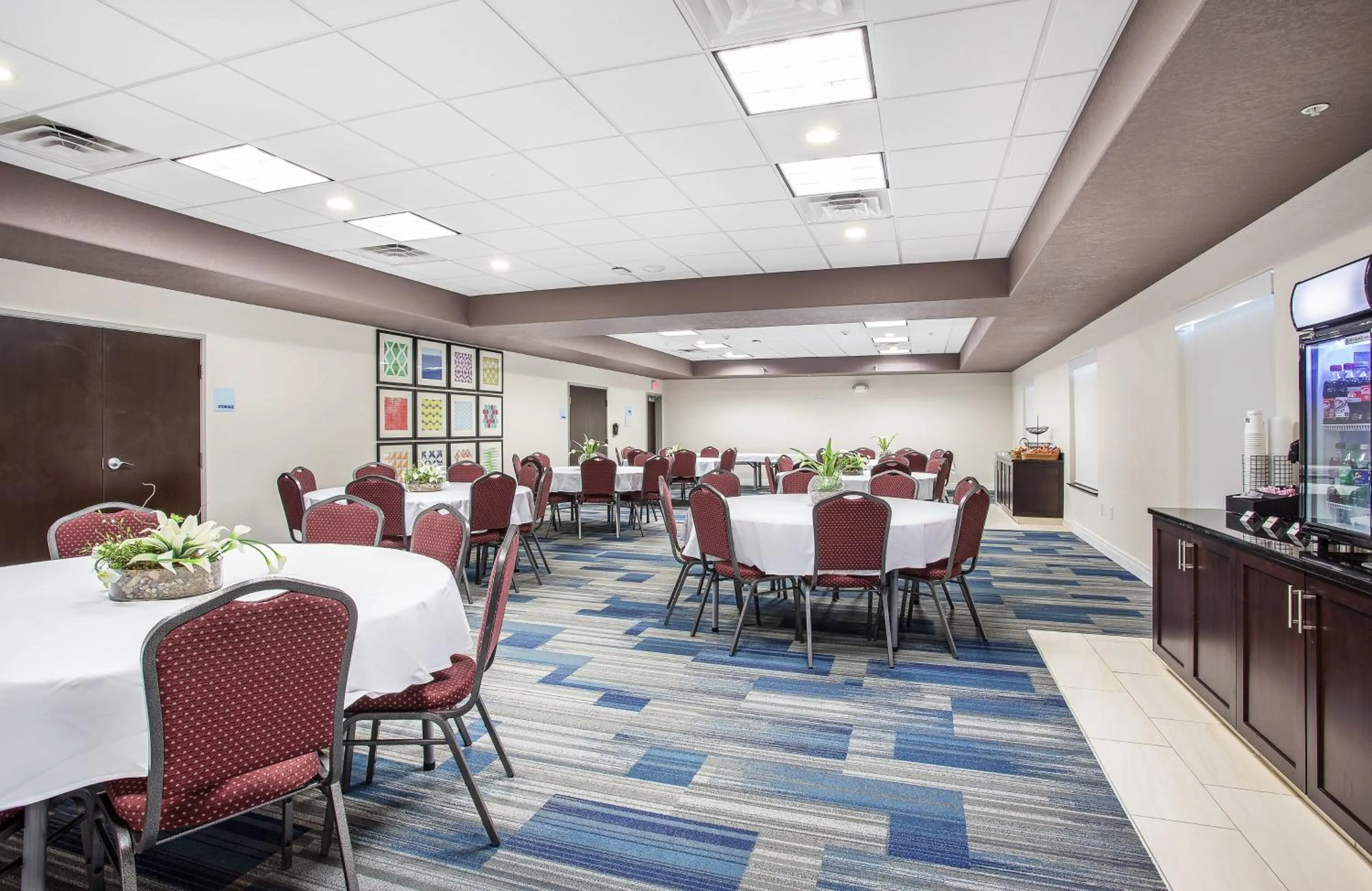 Meeting/conference room in Holiday Inn Express Hotel & Suites Glasgow by IHG