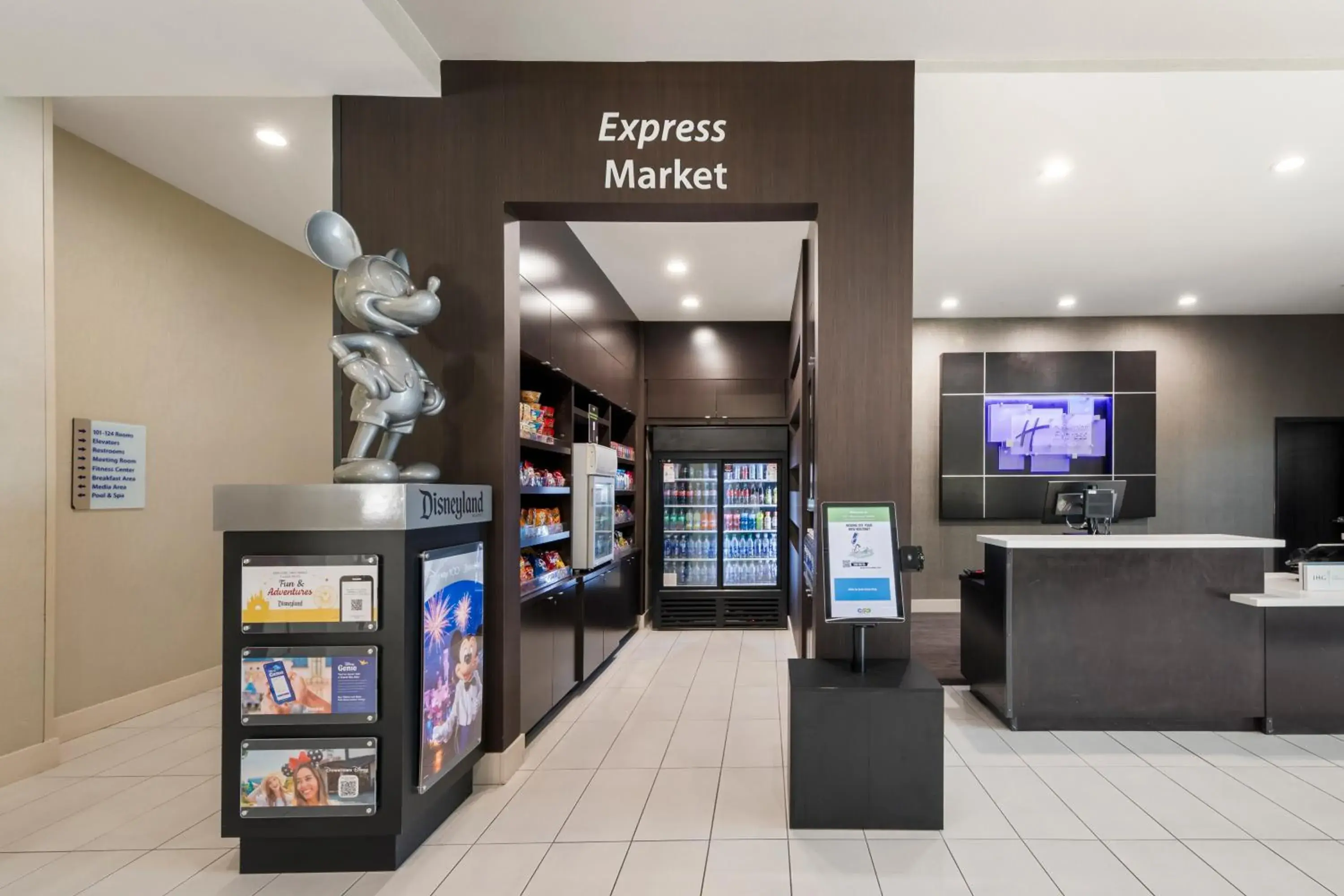 Restaurant/places to eat in Holiday Inn Express & Suites Anaheim Resort Area by IHG Restaurant/places to eat in Holiday Inn Express & Suites Anaheim Resort Area by IHG