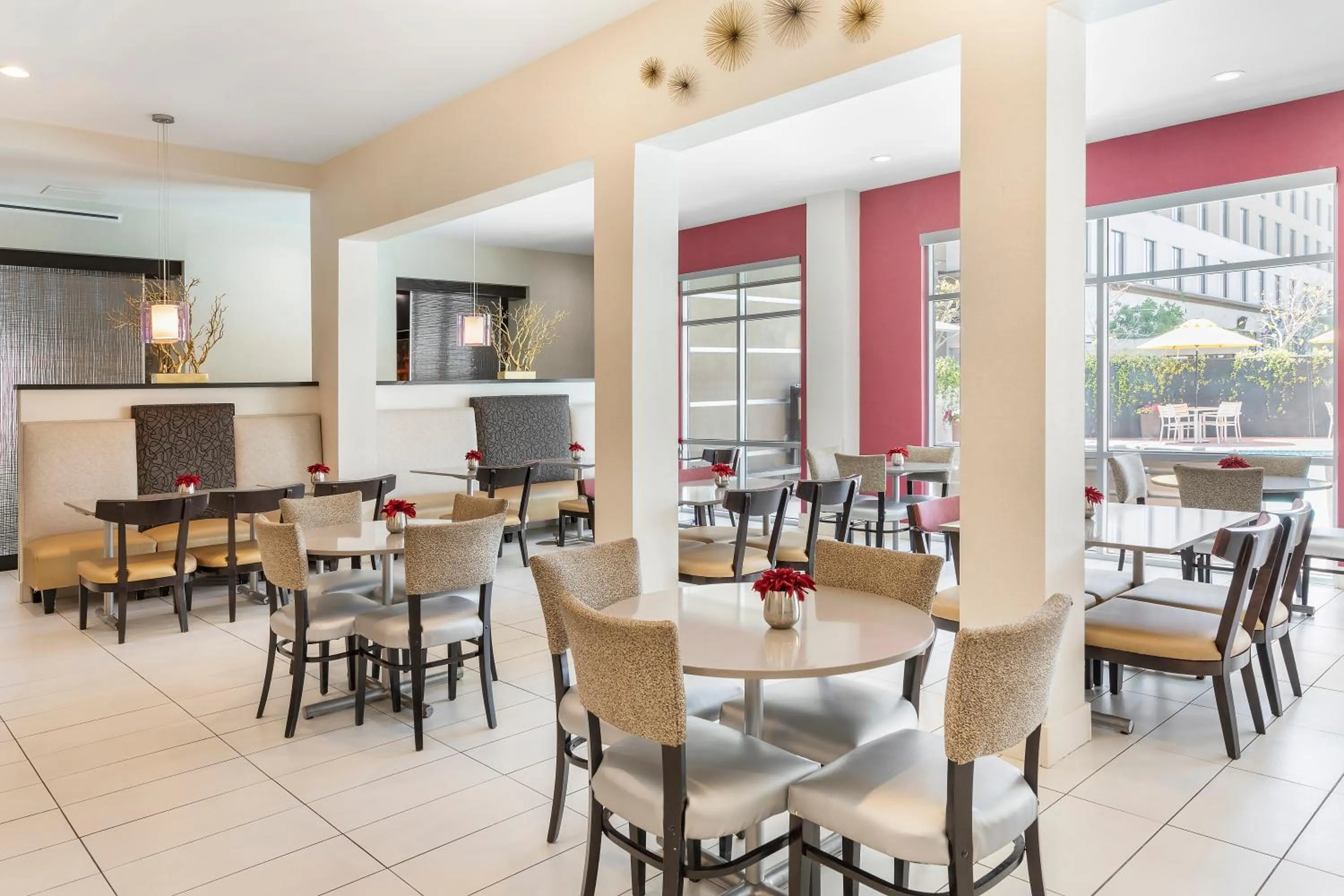 Breakfast in Holiday Inn Express & Suites Anaheim Resort Area by IHG