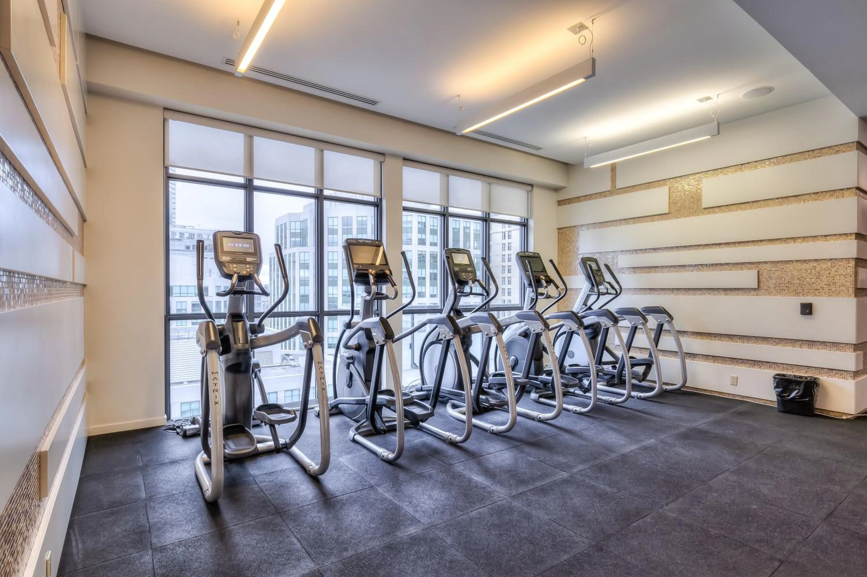Fitness centre/facilities in Rivetstays - The Atmos I