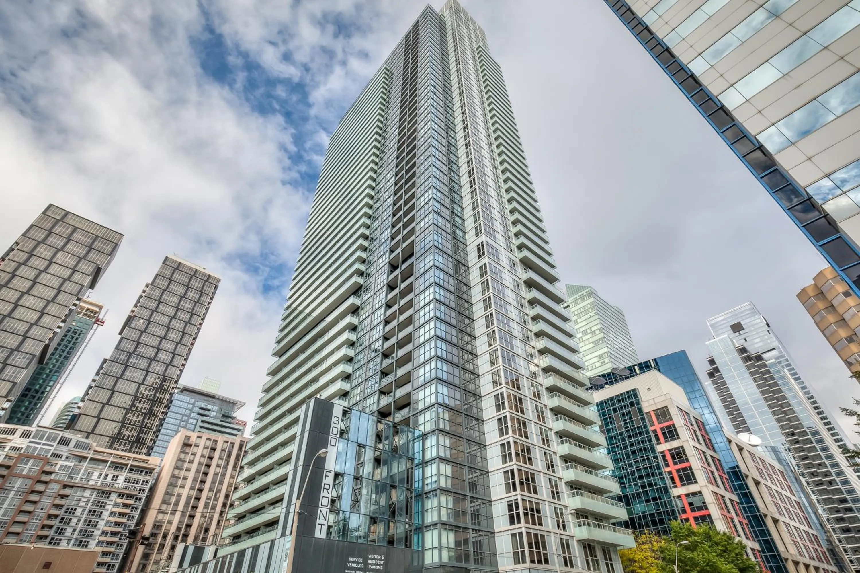 Property building in Rivetstays - The Atmos I