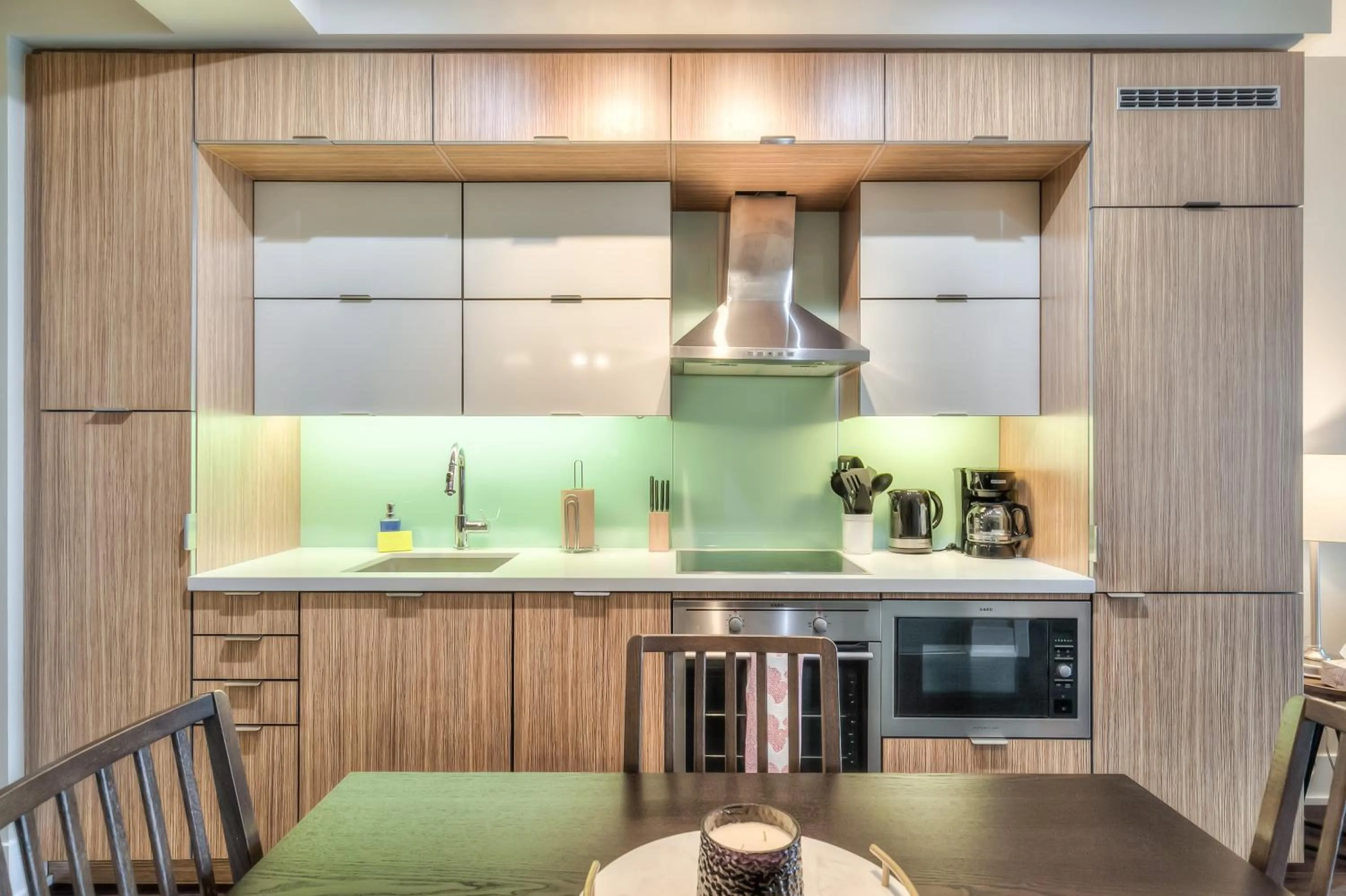 Dining area in Rivetstays - The Atmos I