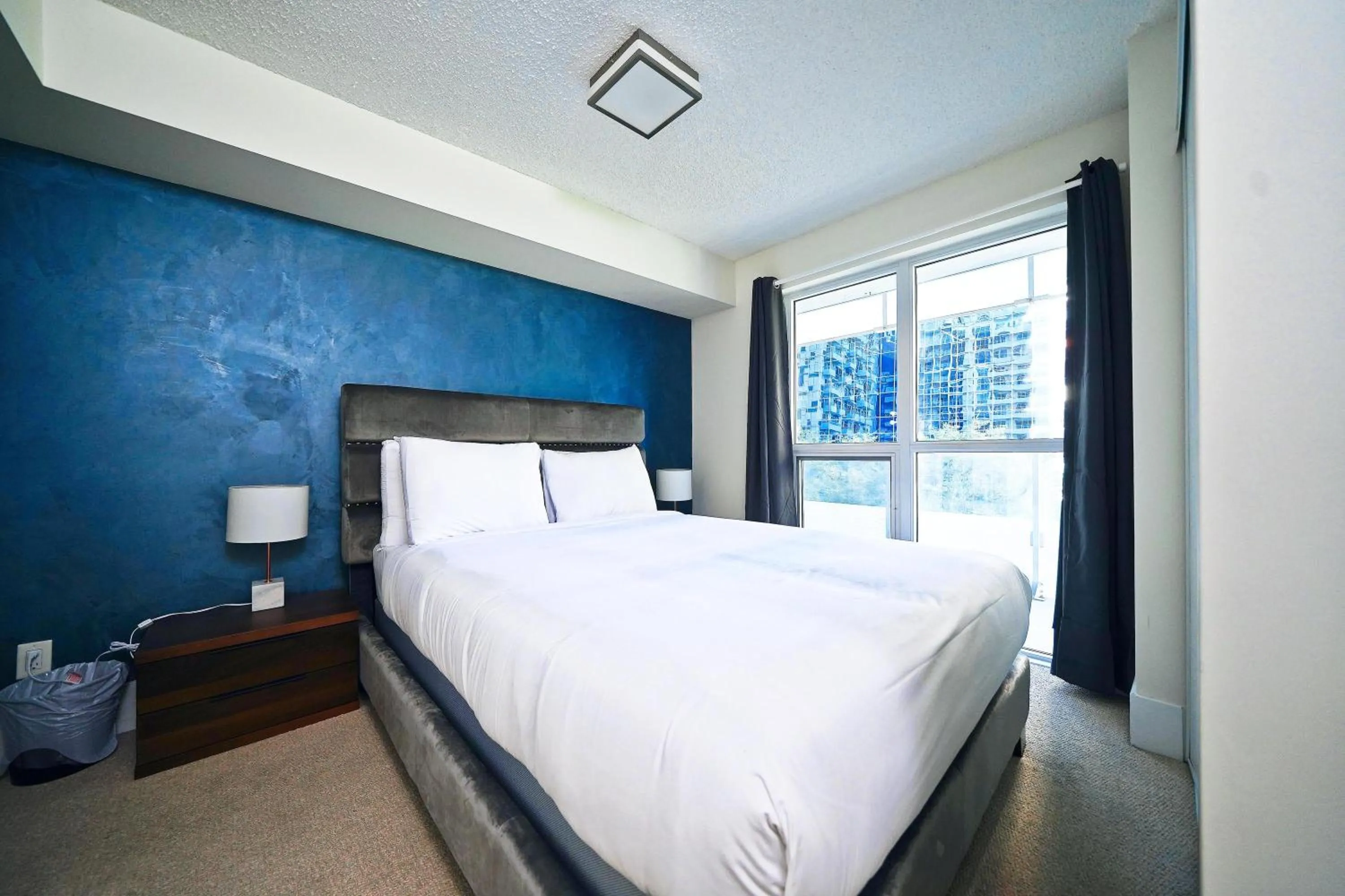 Bed in Rivetstays - The Atmos I