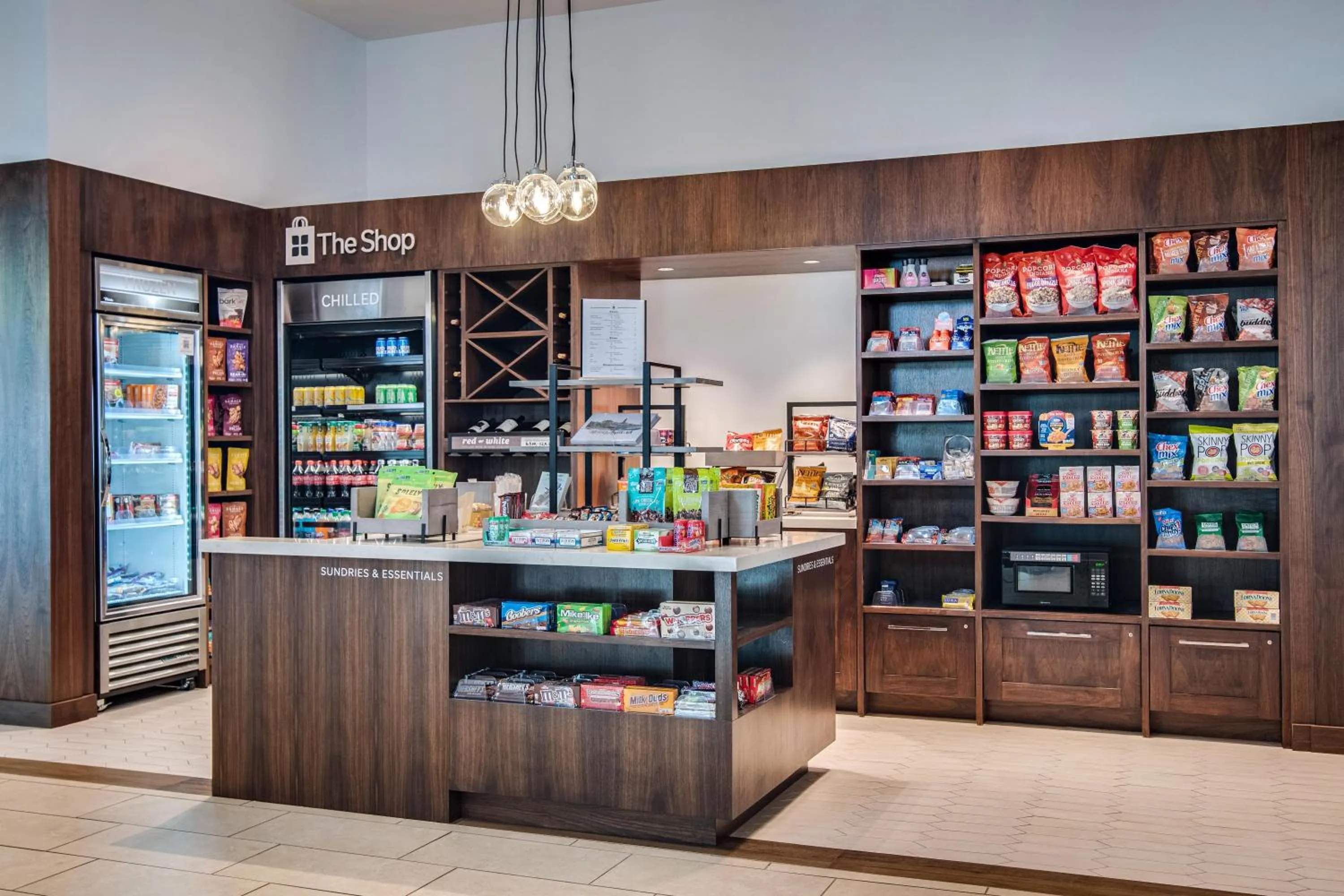 Restaurant/places to eat in Hilton Garden Inn Alexandria Old Town National Harbor