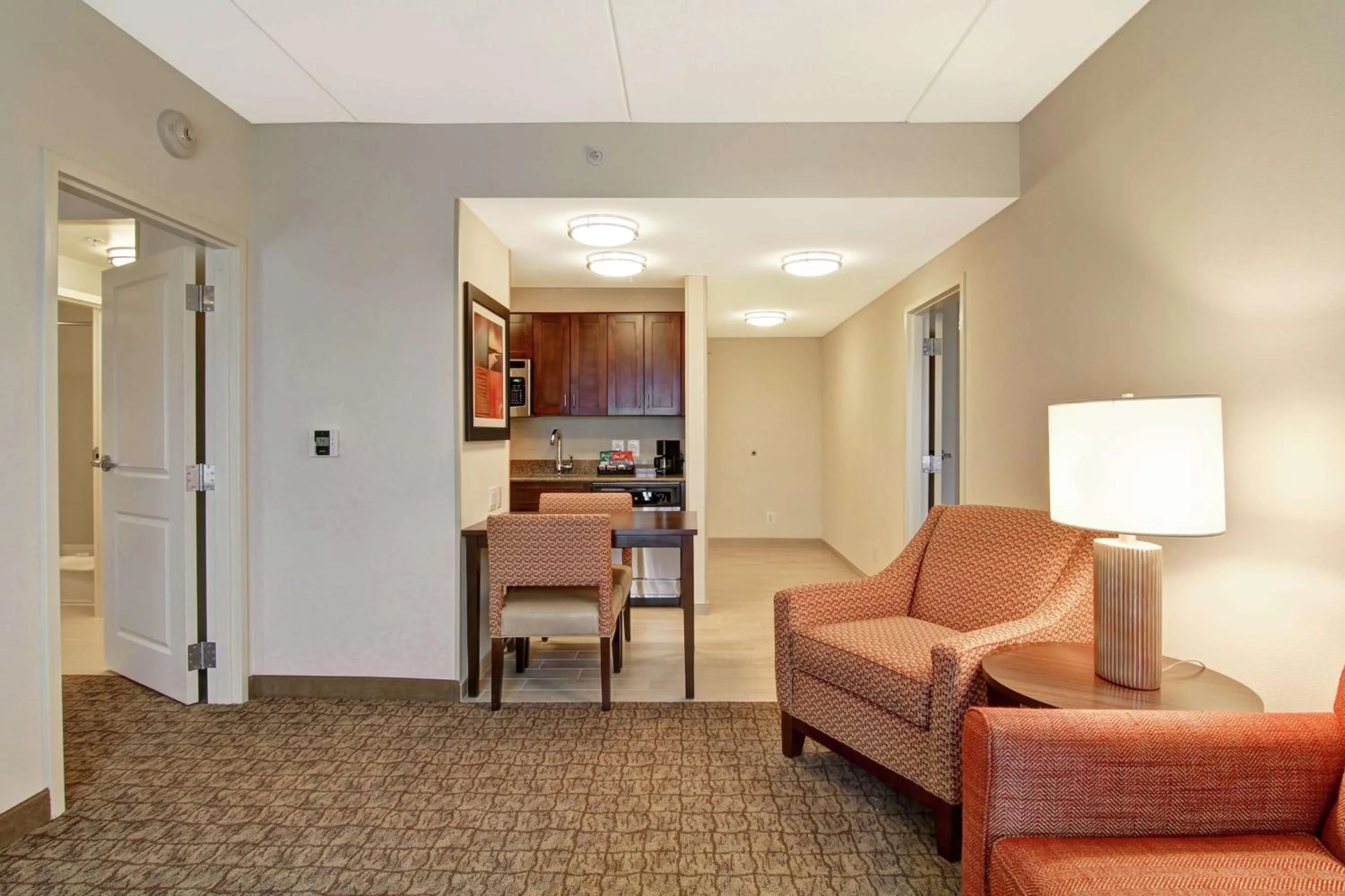Living room in Homewood Suites by Hilton Woodbridge