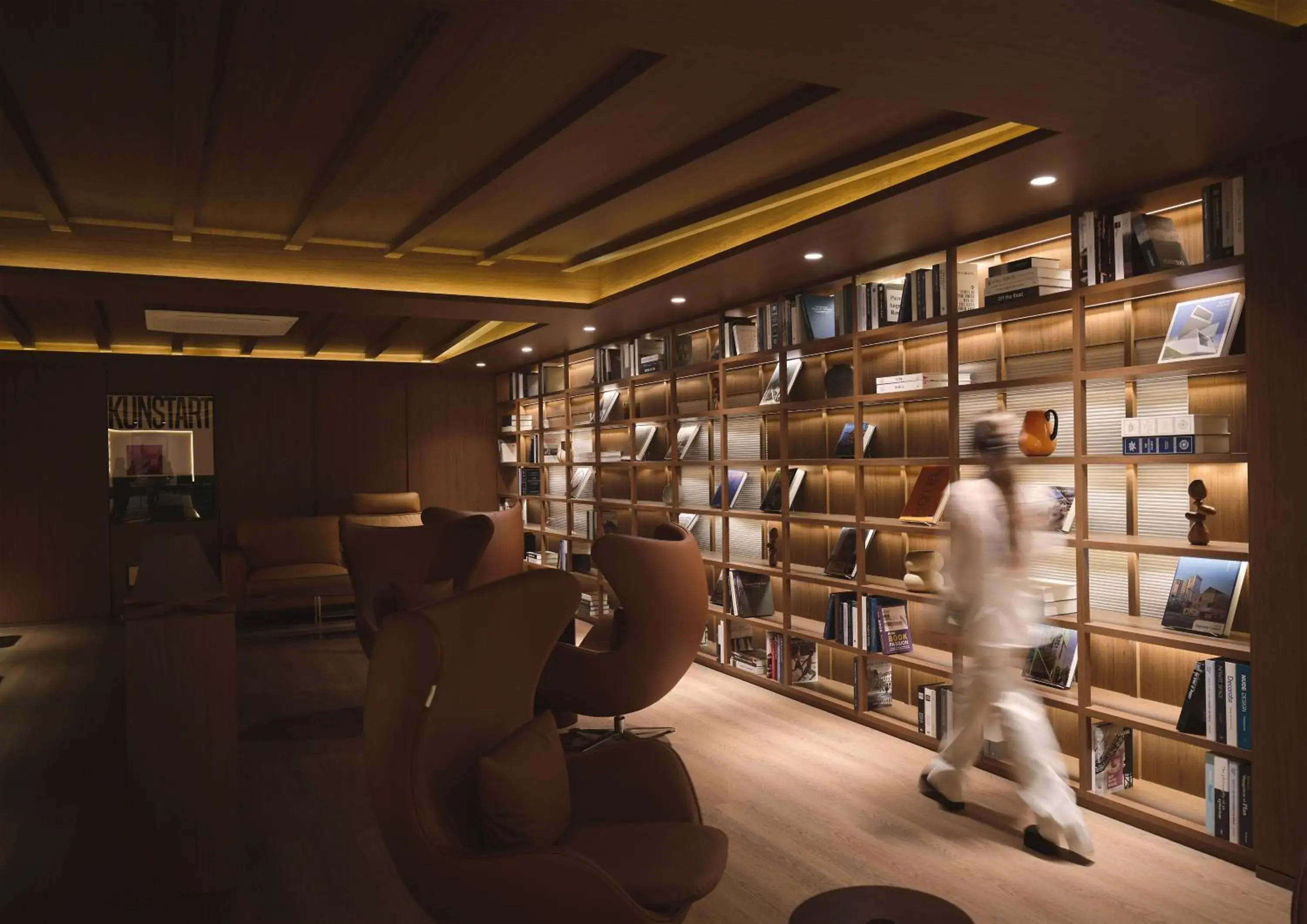 Lounge or bar in UH Continental CenterPoint Lounge or bar in UH Continental CenterPoint