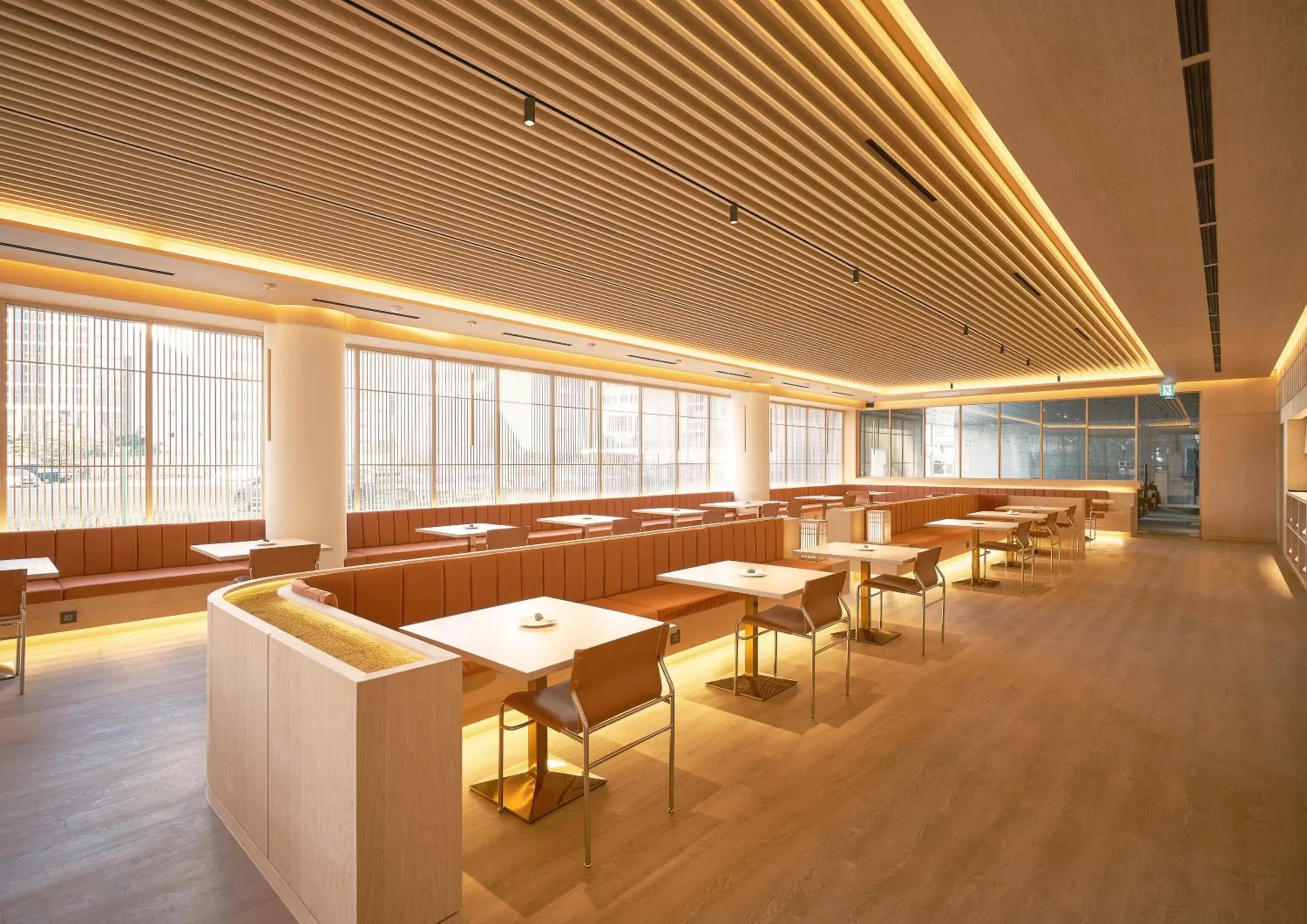 Restaurant/places to eat in UH Continental CenterPoint Restaurant/places to eat in UH Continental CenterPoint