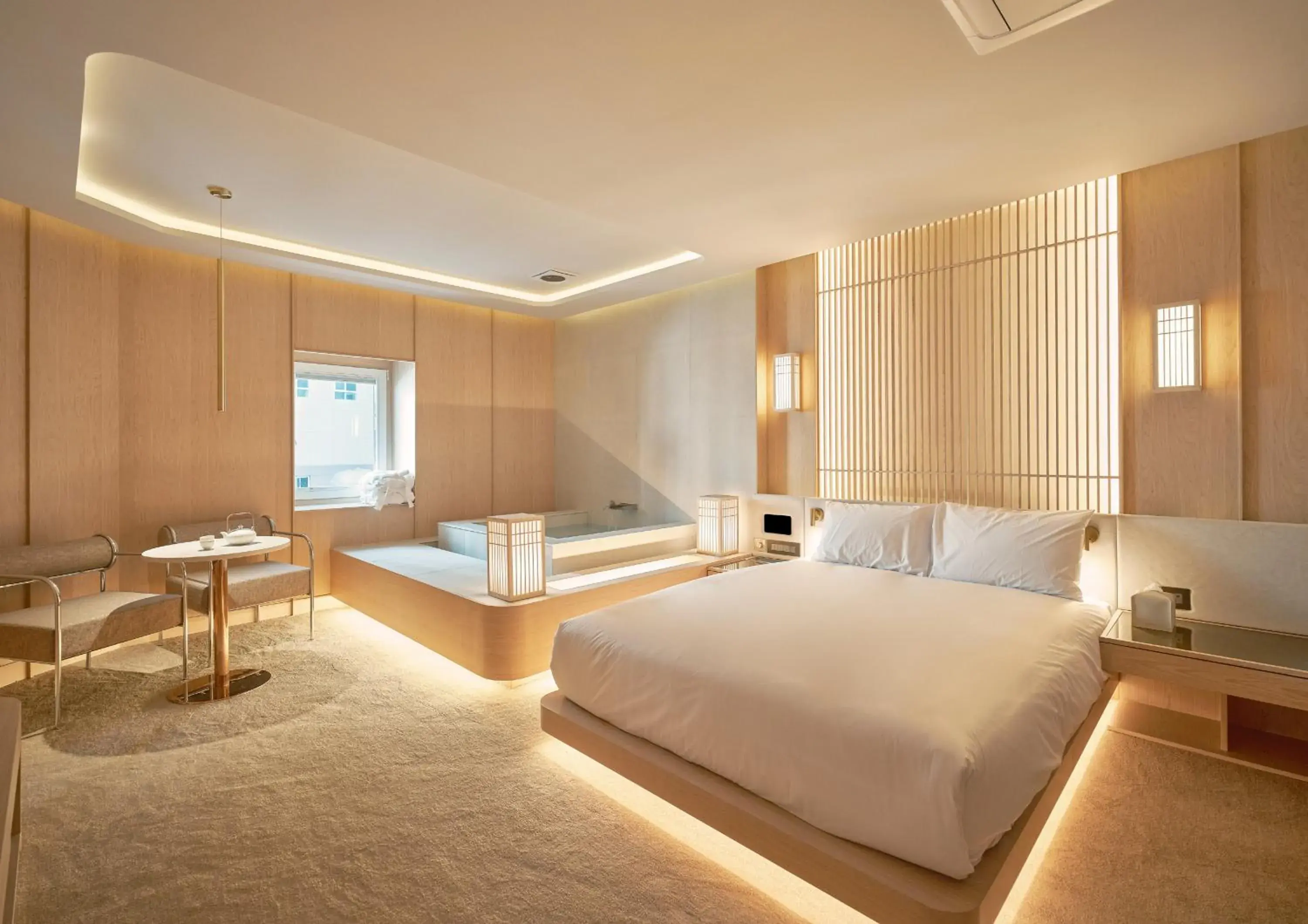 Bed in UH Continental CenterPoint Bed in UH Continental CenterPoint