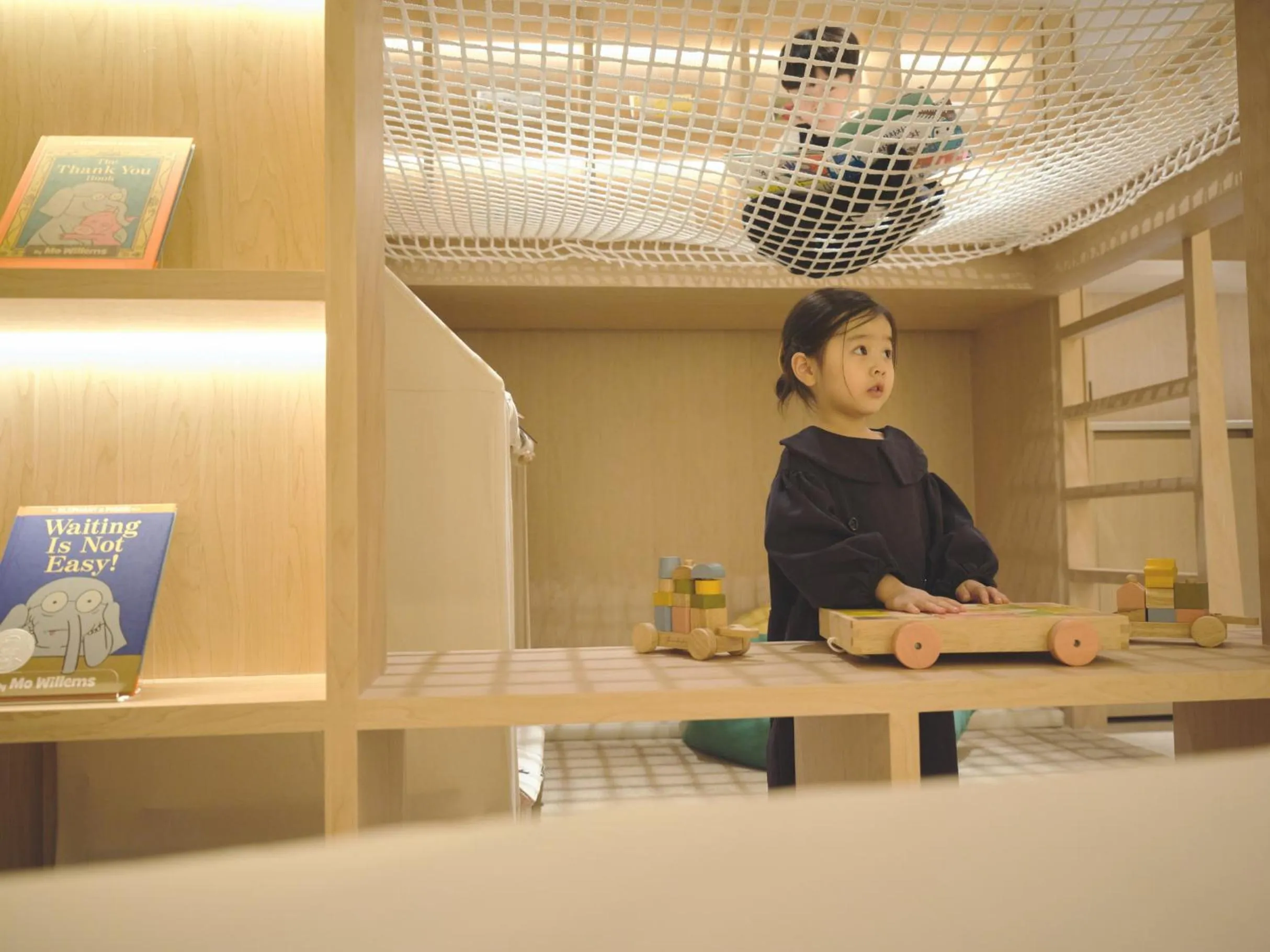 People in UH Continental CenterPoint