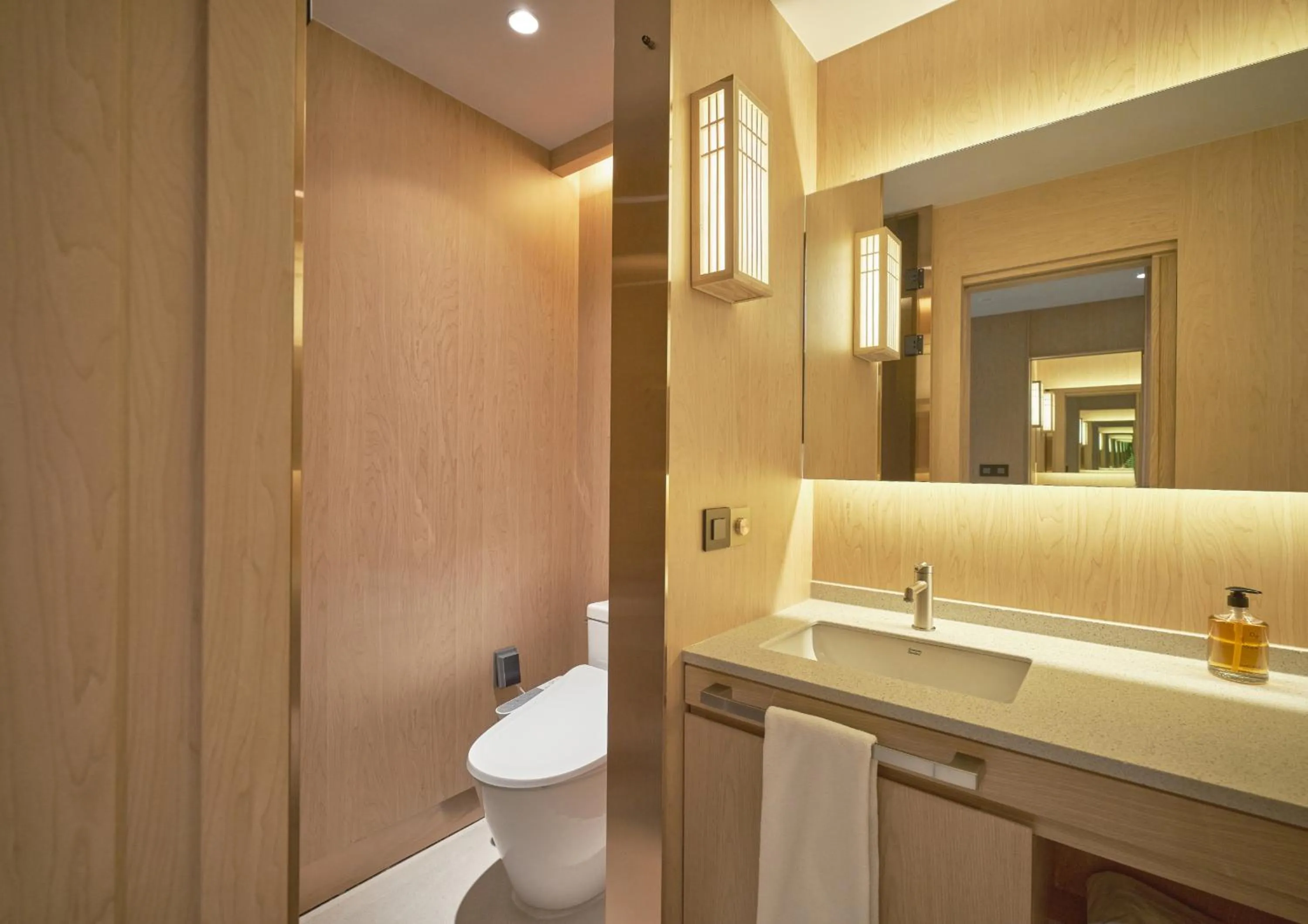 Toilet in UH Continental CenterPoint