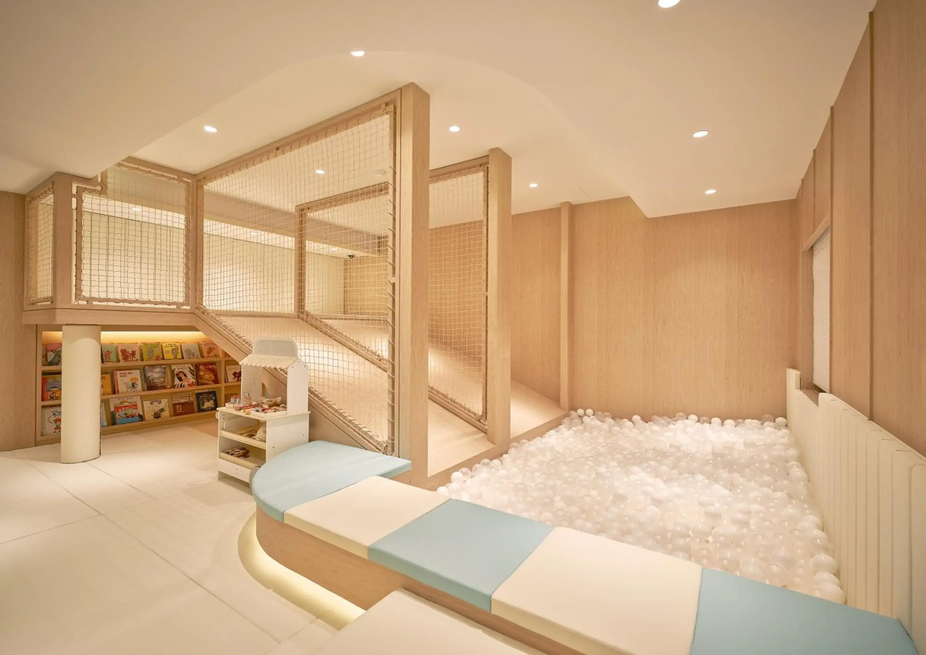 Children play ground, Bed in UH Continental CenterPoint Children play ground, Bed in UH Continental CenterPoint