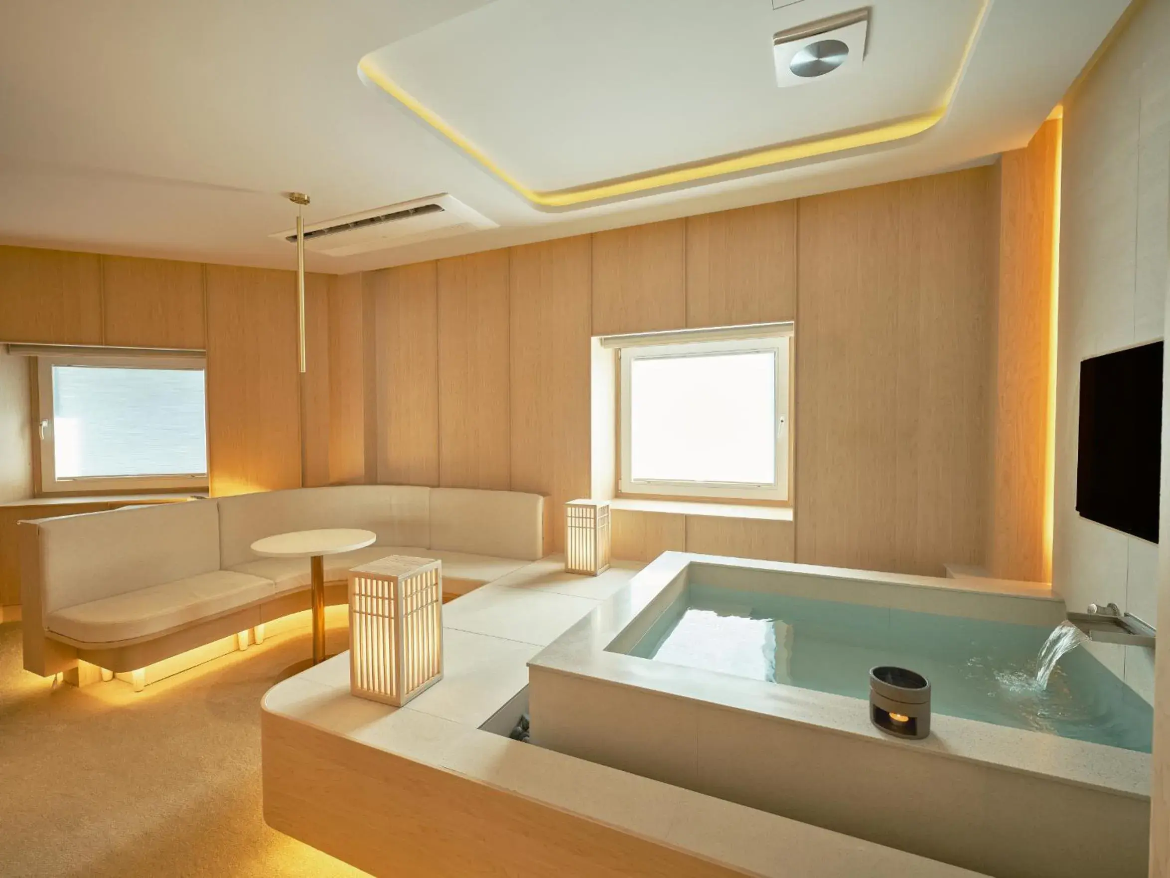 Spa and wellness centre/facilities in UH Continental CenterPoint Spa and wellness centre/facilities in UH Continental CenterPoint