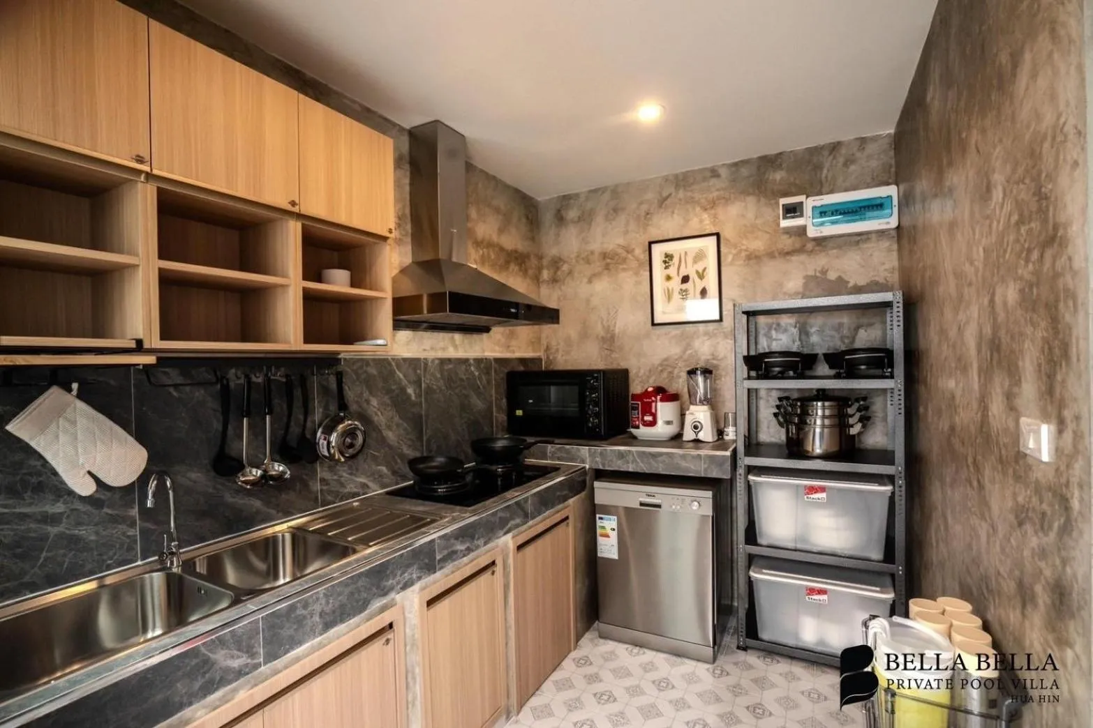 Kitchen or kitchenette in BellaBella Private Pool Villa Huahin near Beach