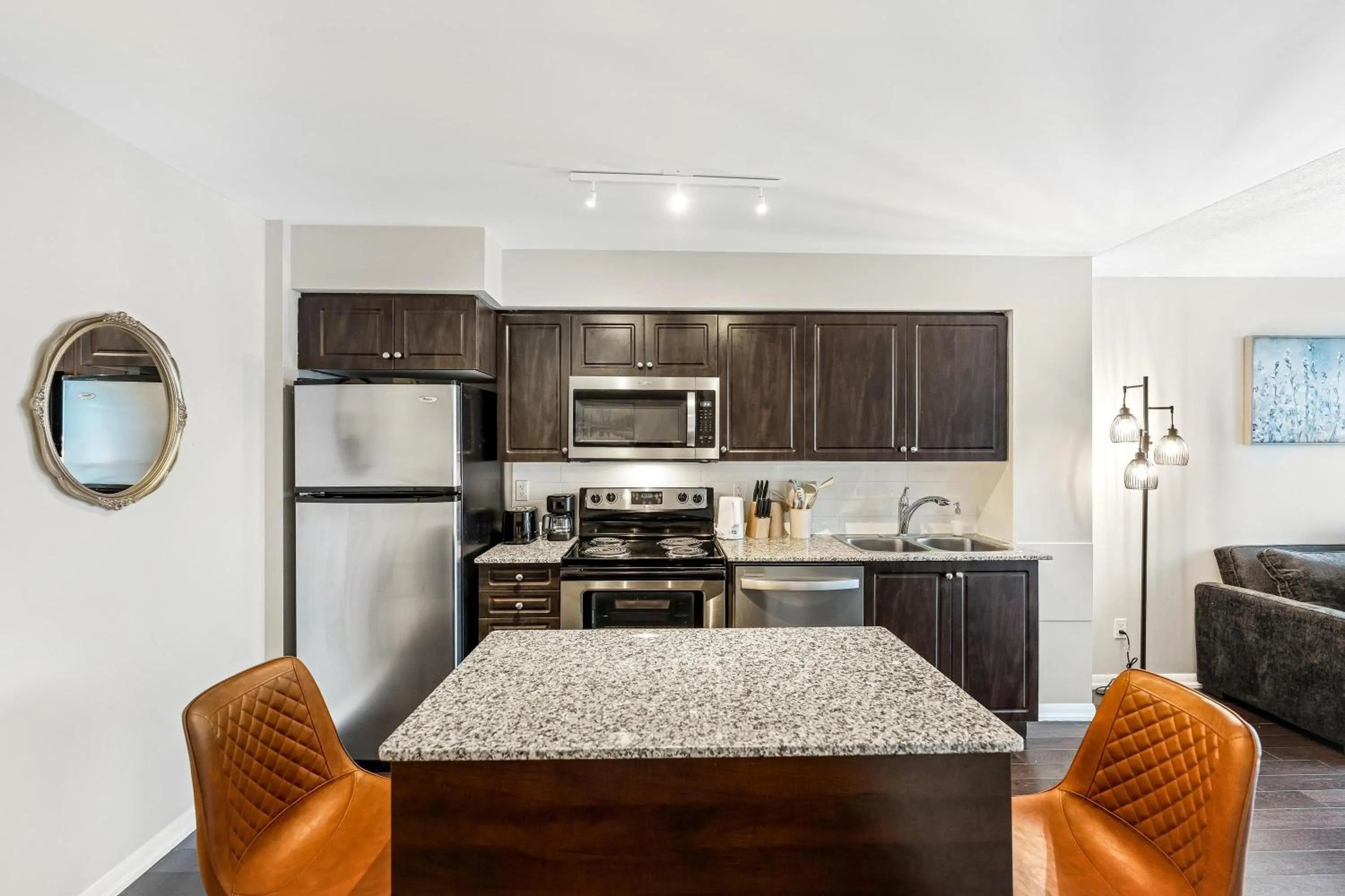 The Neptune I Suites