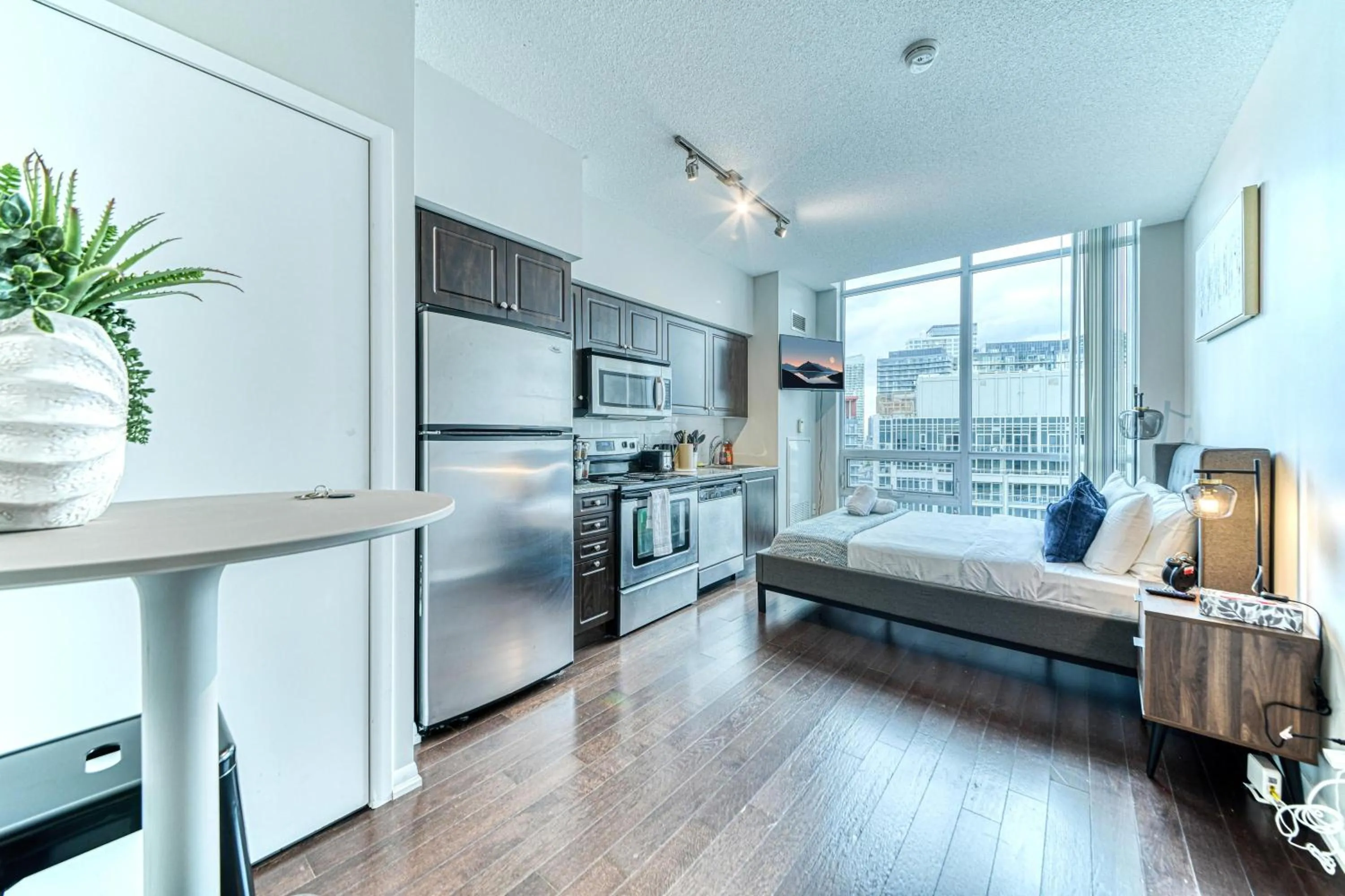 Rivetstays- The Neptune I