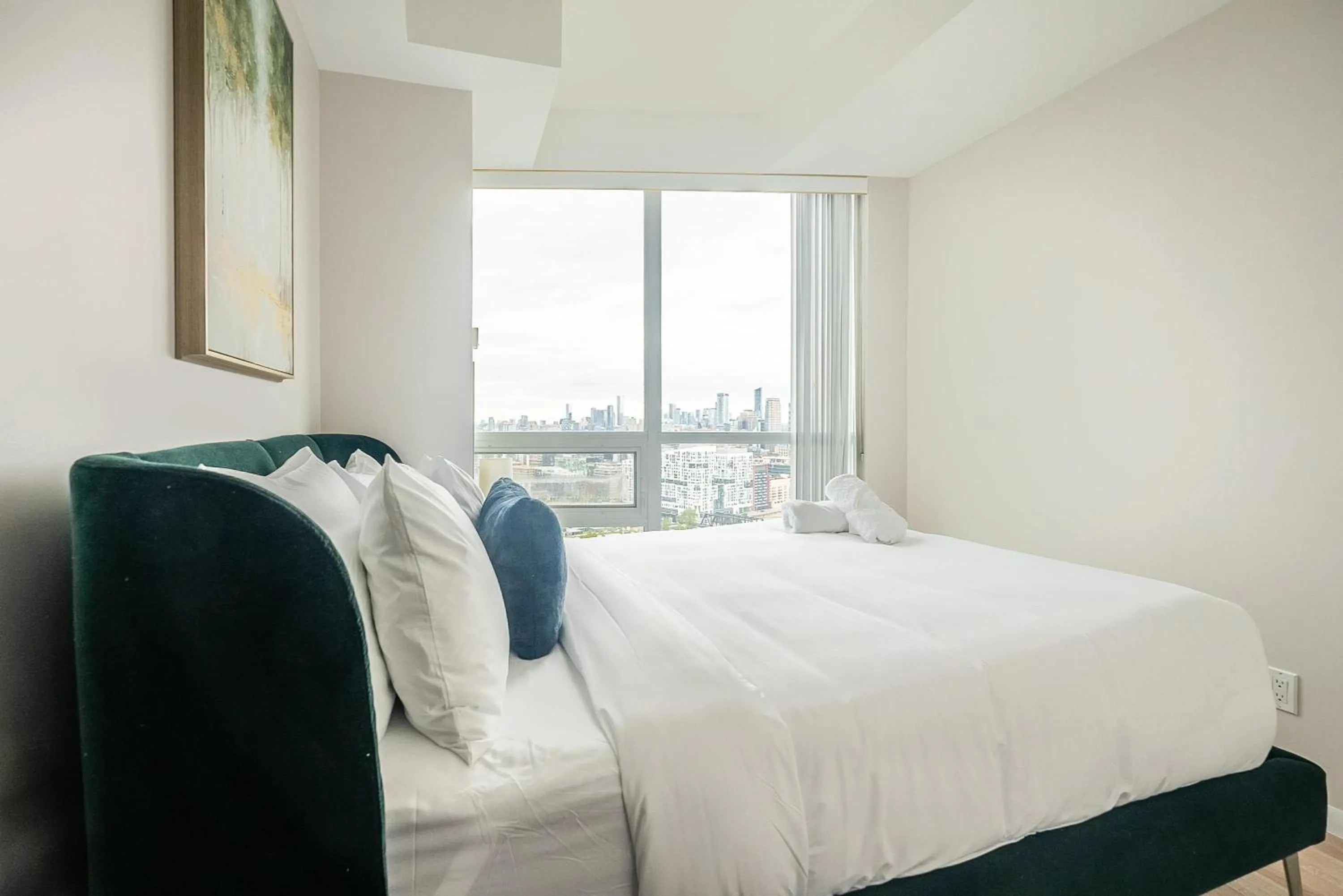 Bed in Rivetstays- The Neptune I