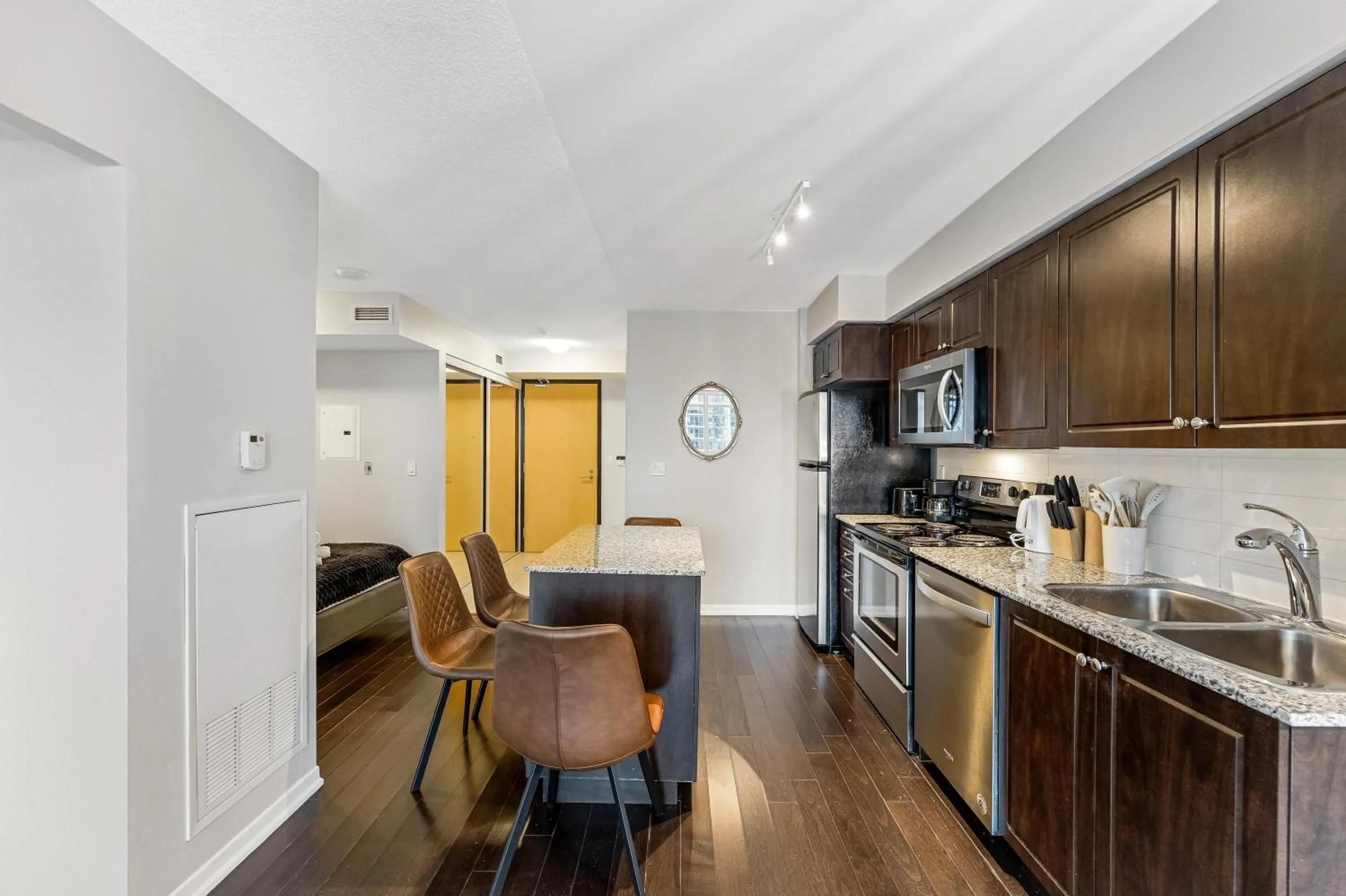 The Neptune I Suites