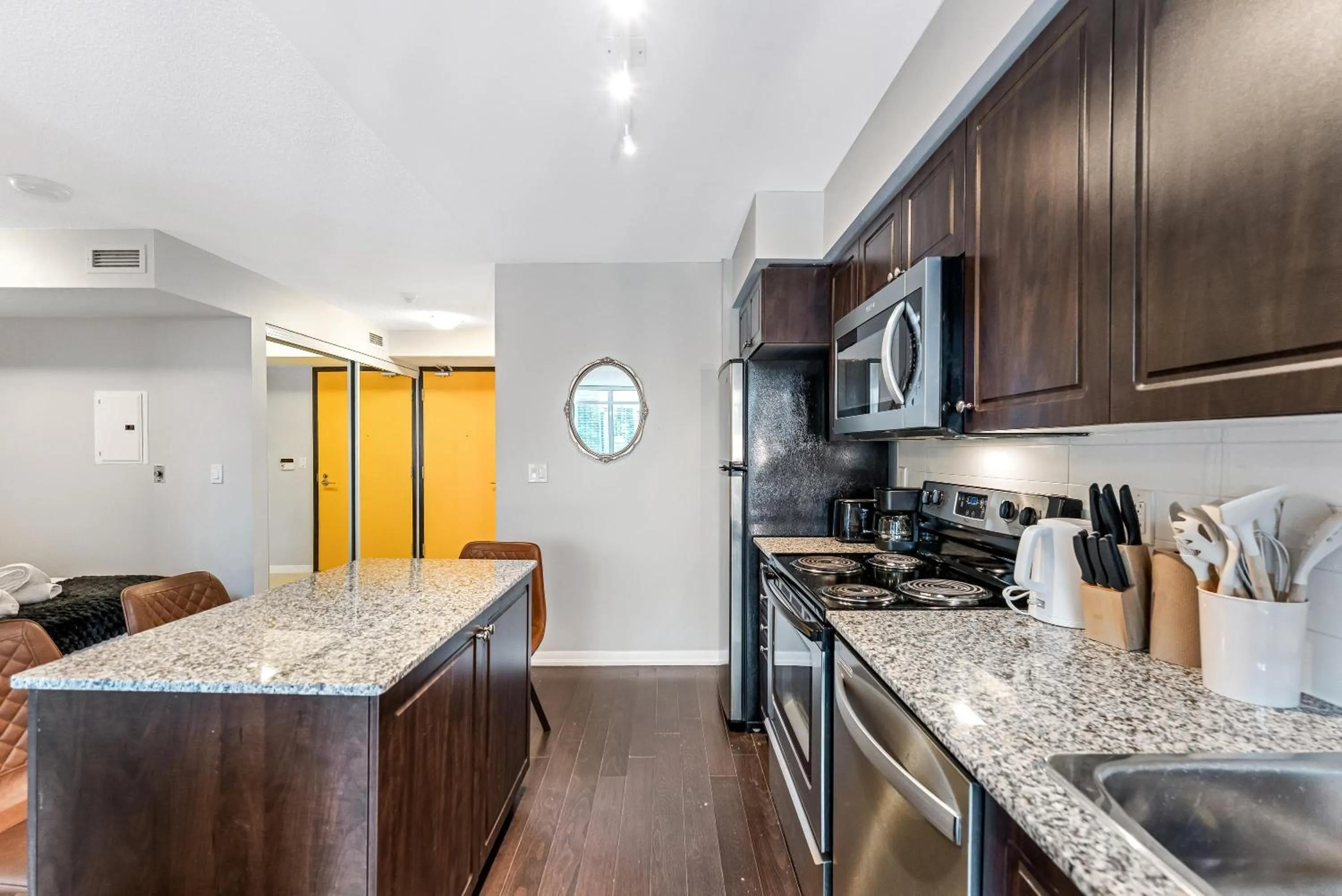 The Neptune I Suites