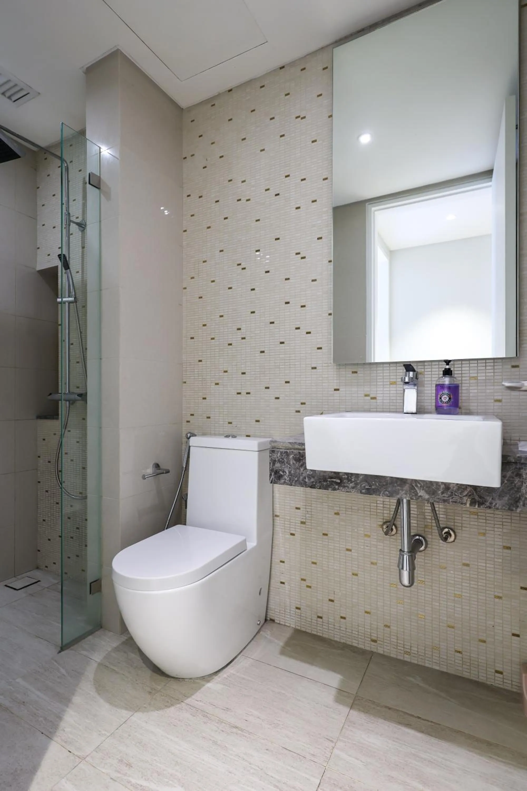 Anggun Residences Serviced Suites by GB