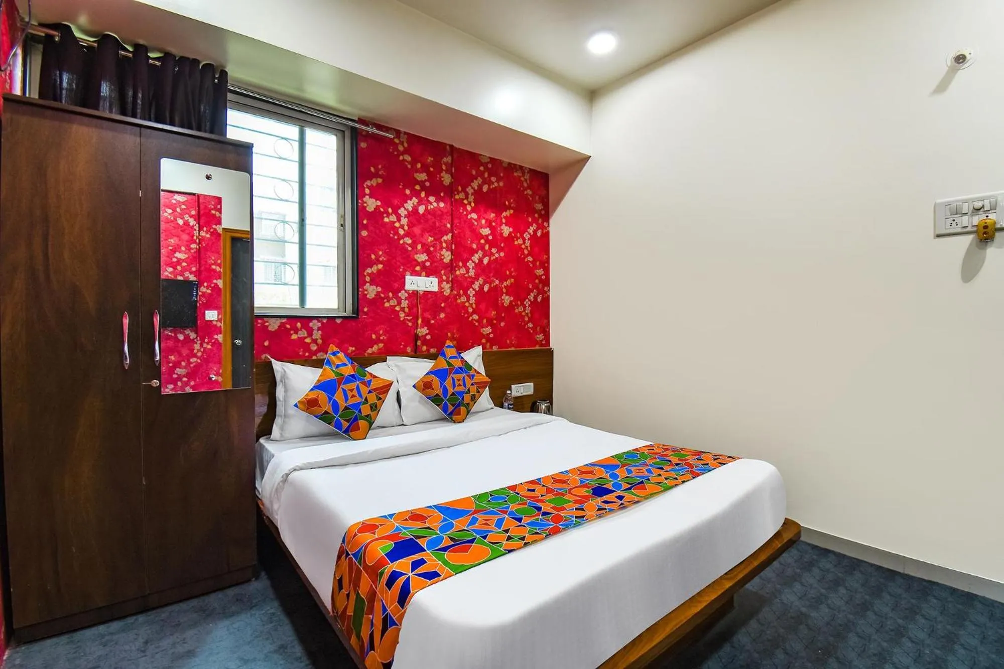 Bed in Via SL Rooms - Nr MCF CAMP