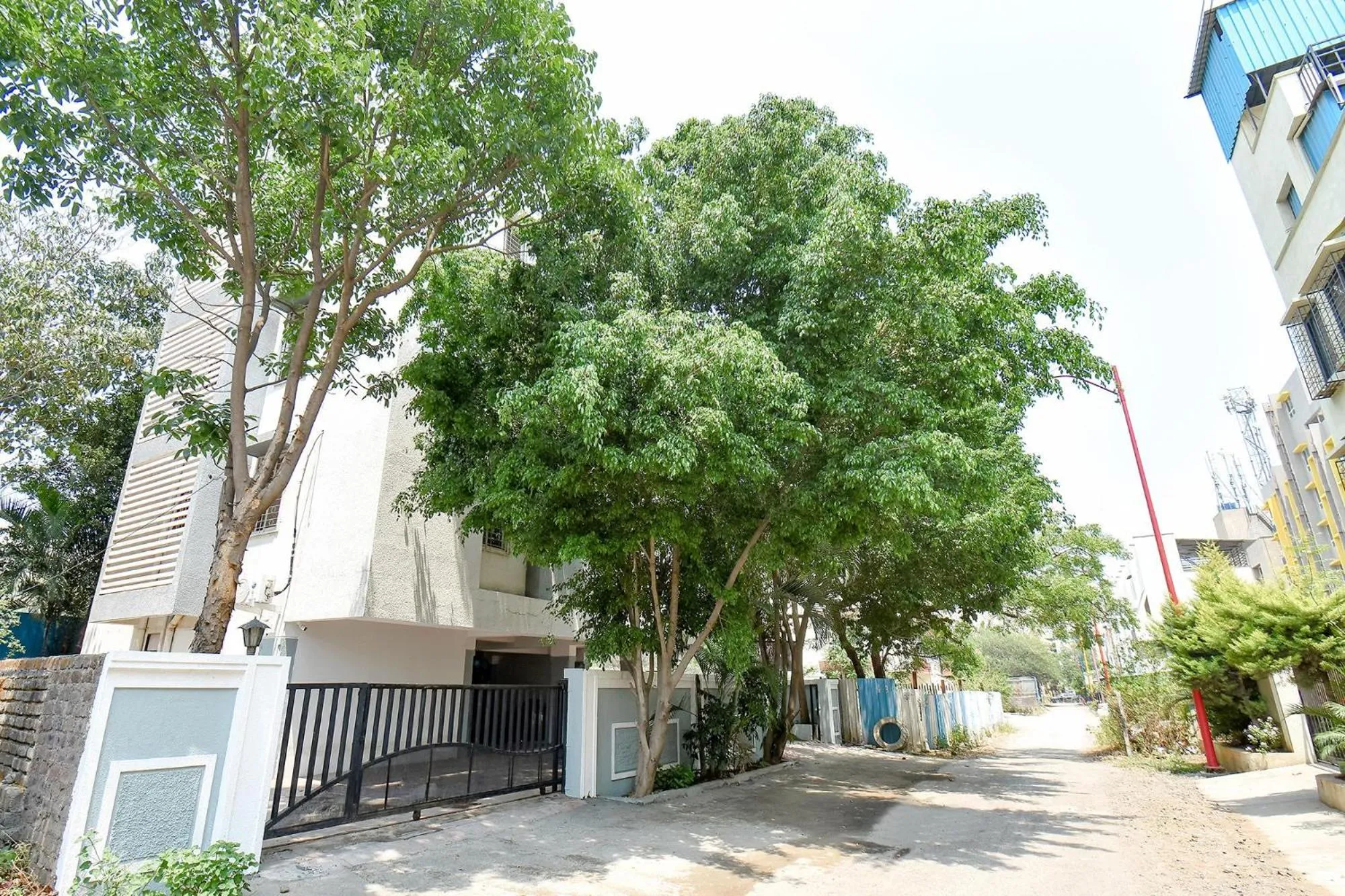 Property building in Via SL Rooms - Nr MCF CAMP