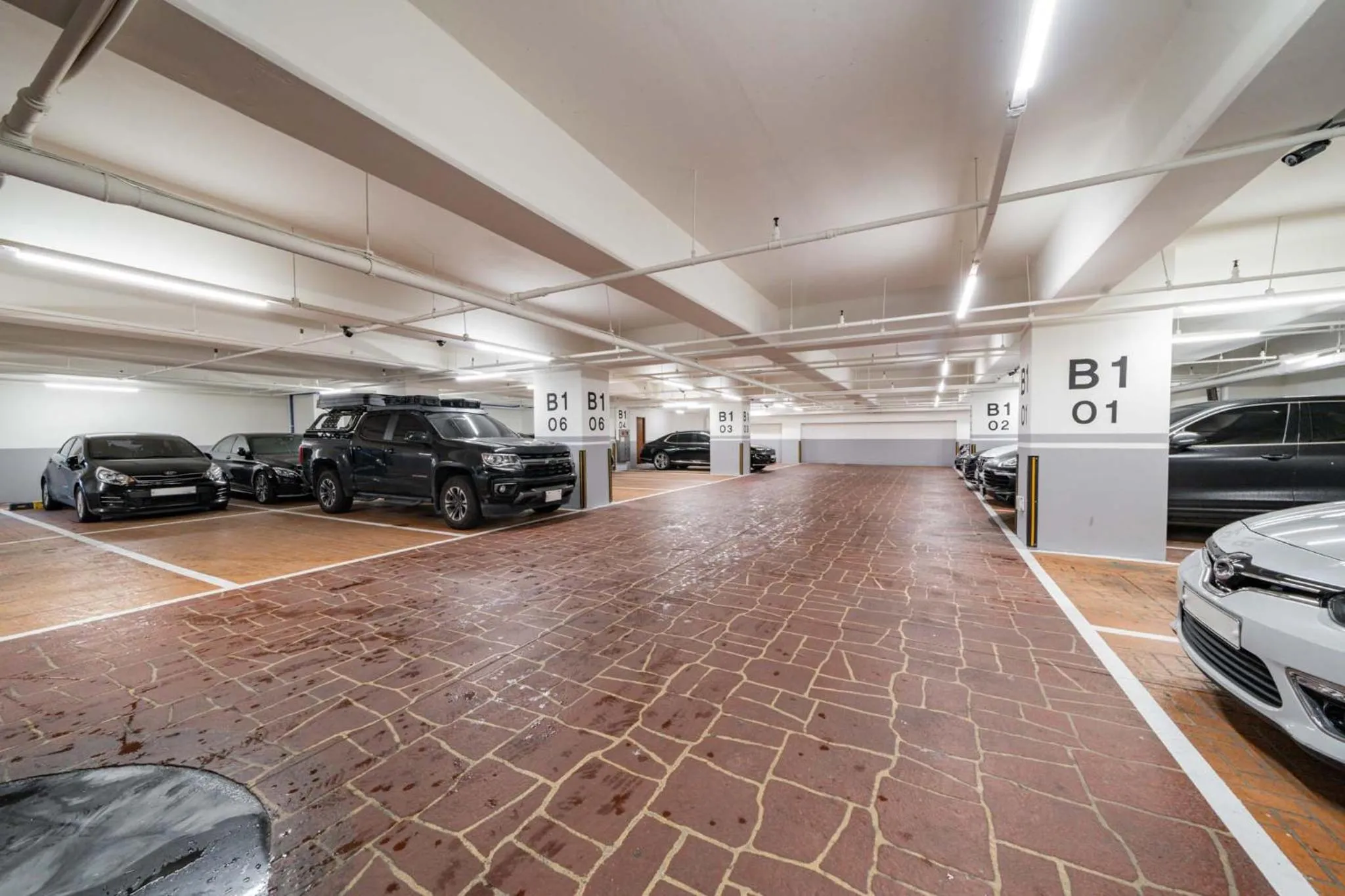 Parking in Hotel THE ART UIWANG