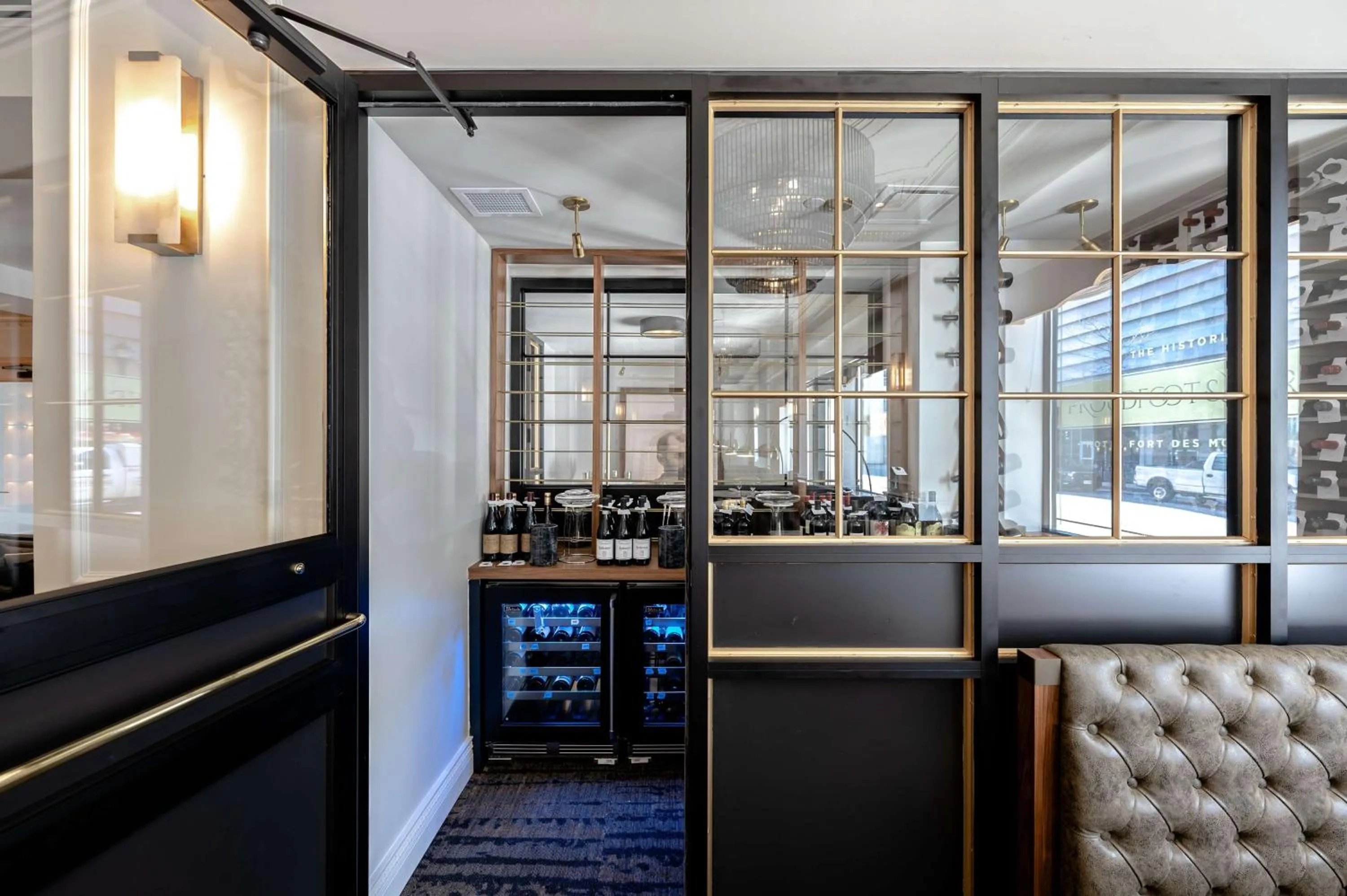 Restaurant/places to eat in Hotel Fort Des Moines, Curio Collection By Hilton