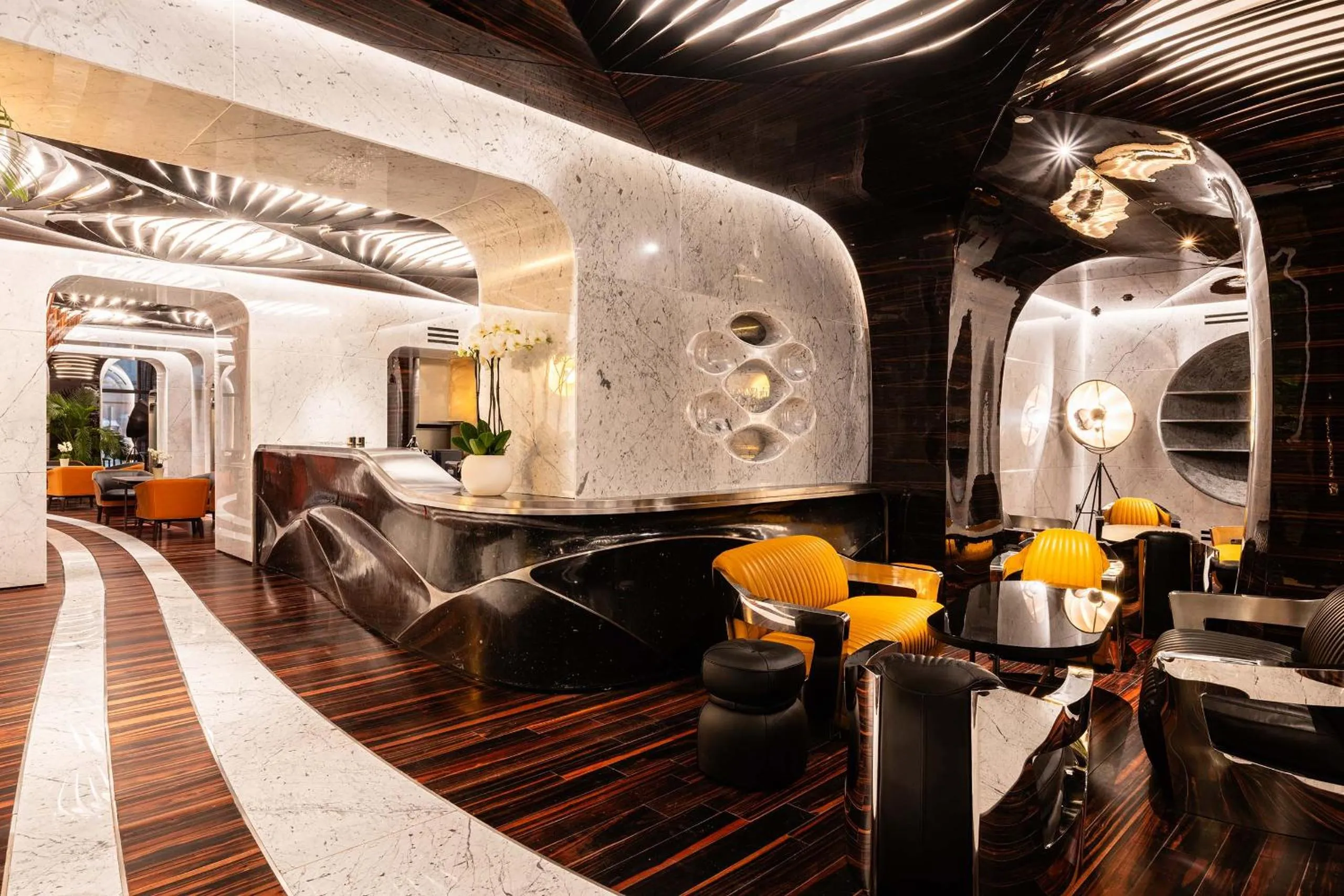 Lounge or bar in ROMEO Roma