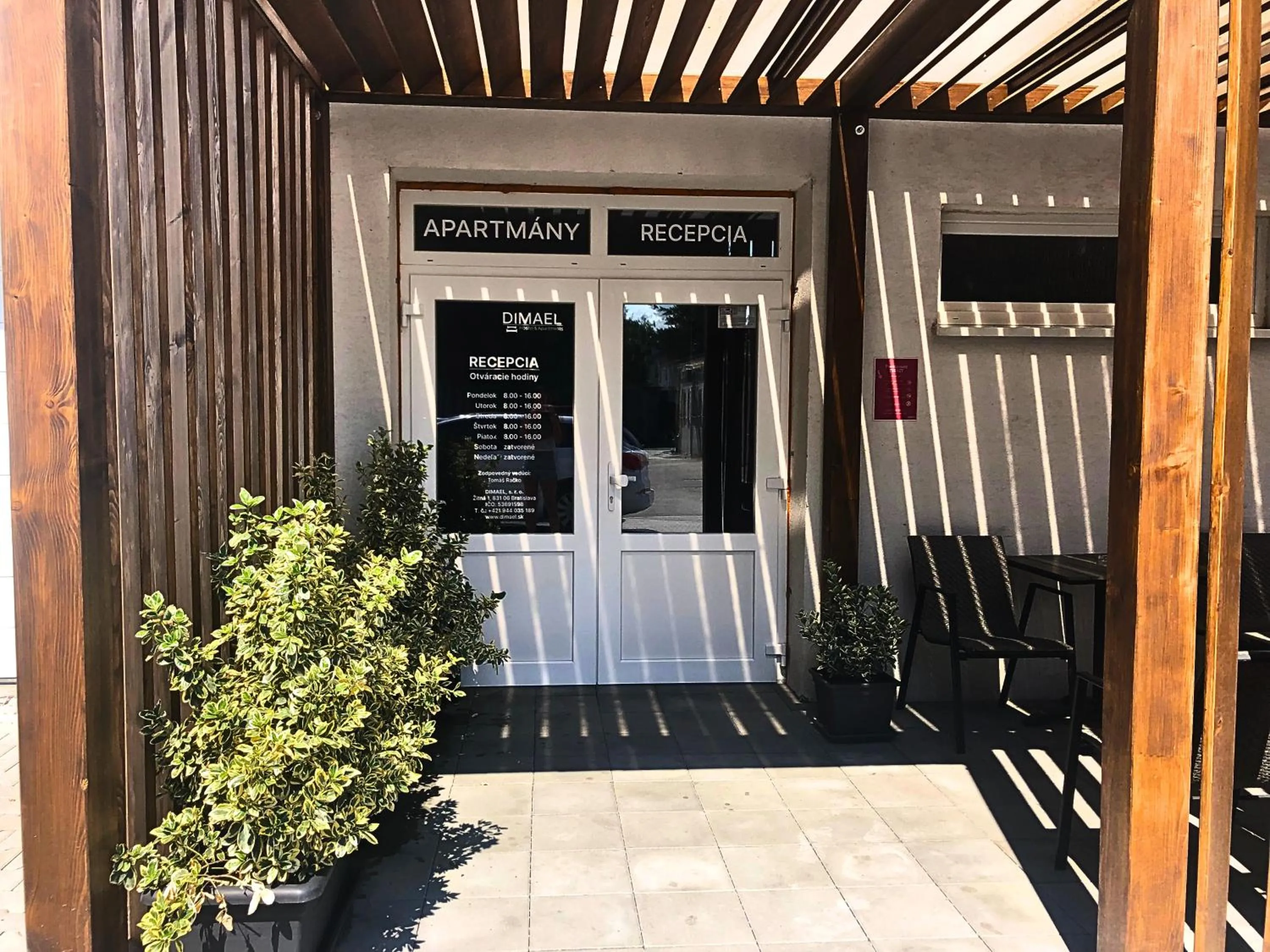 Facade/entrance in Dimael Hostel & Apartments