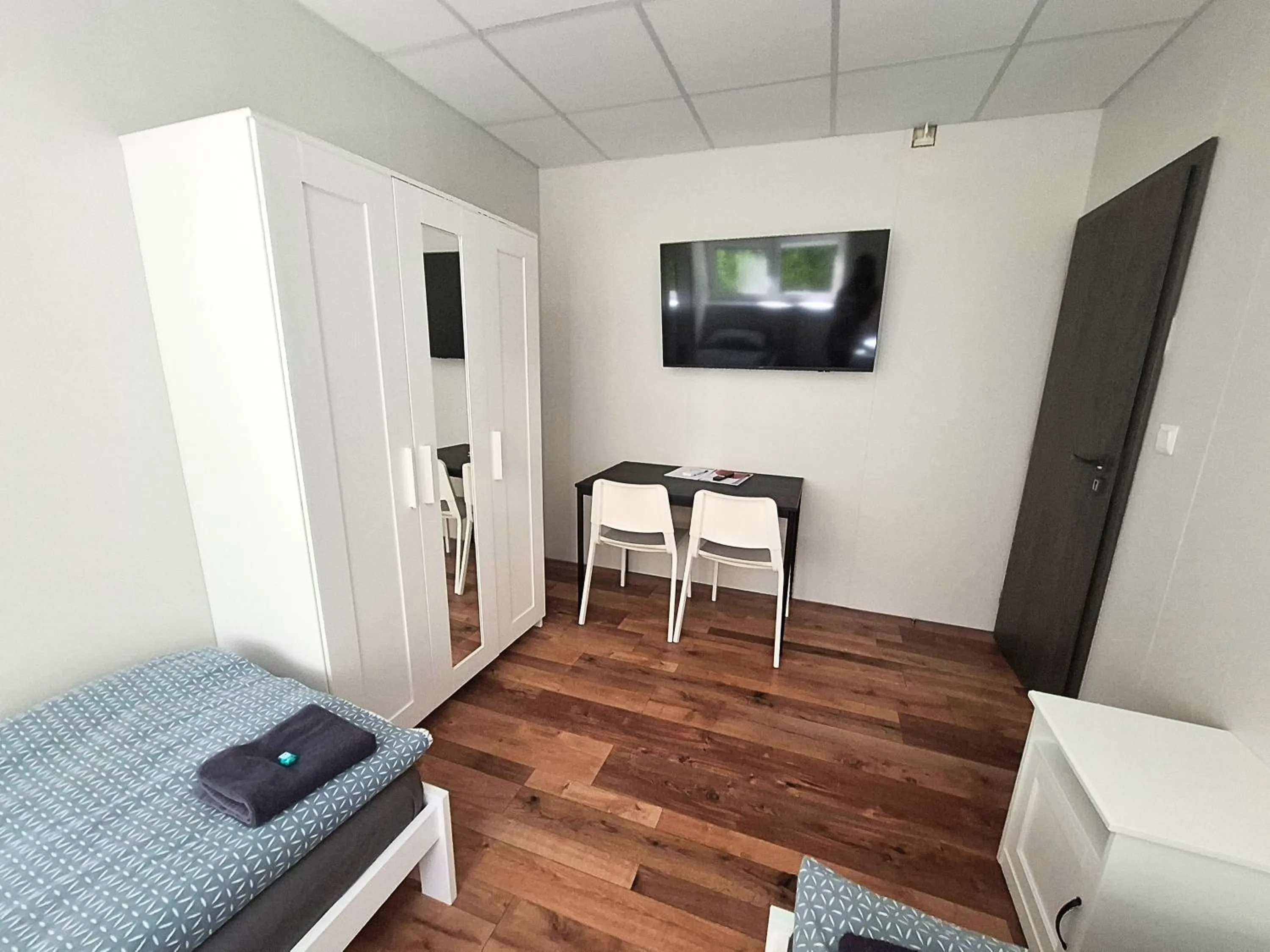 TV and multimedia in Dimael Hostel & Apartments