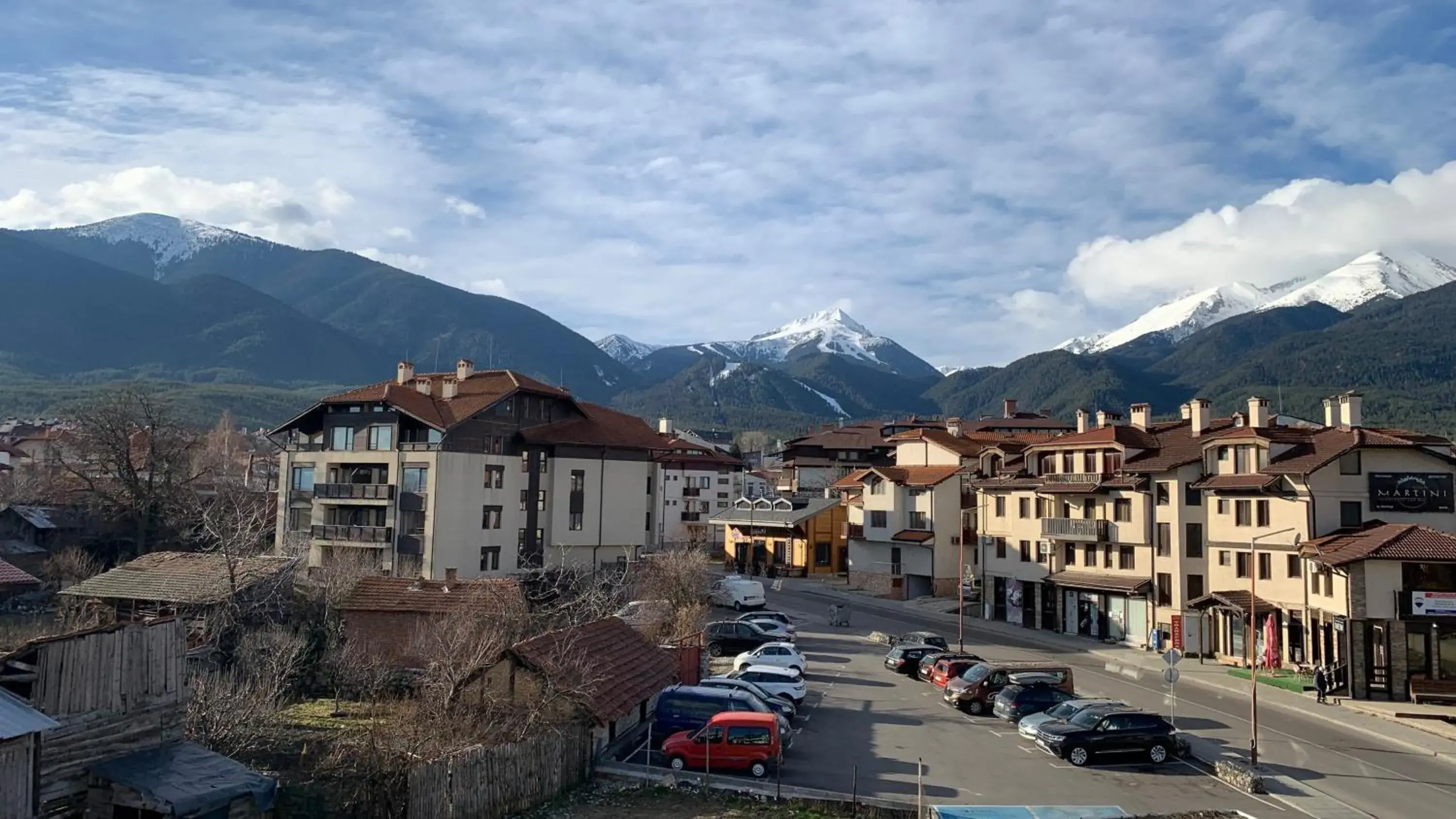 Central Art Apartment in Bansko with Mountain View Central Art Apartment in Bansko with Mountain View