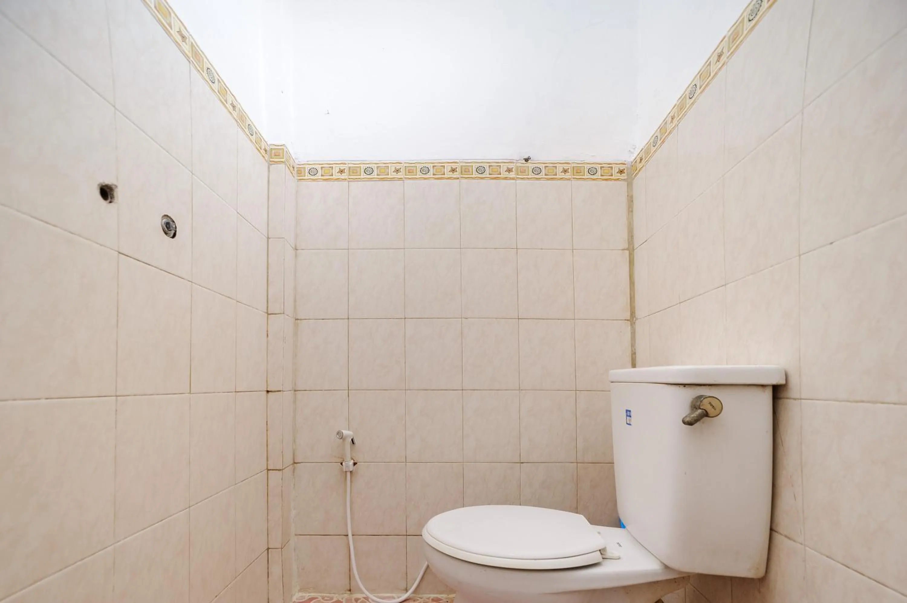 Bathroom in Urbanview GH Flamboyan 3 Syariah Lampung By RedDoorz