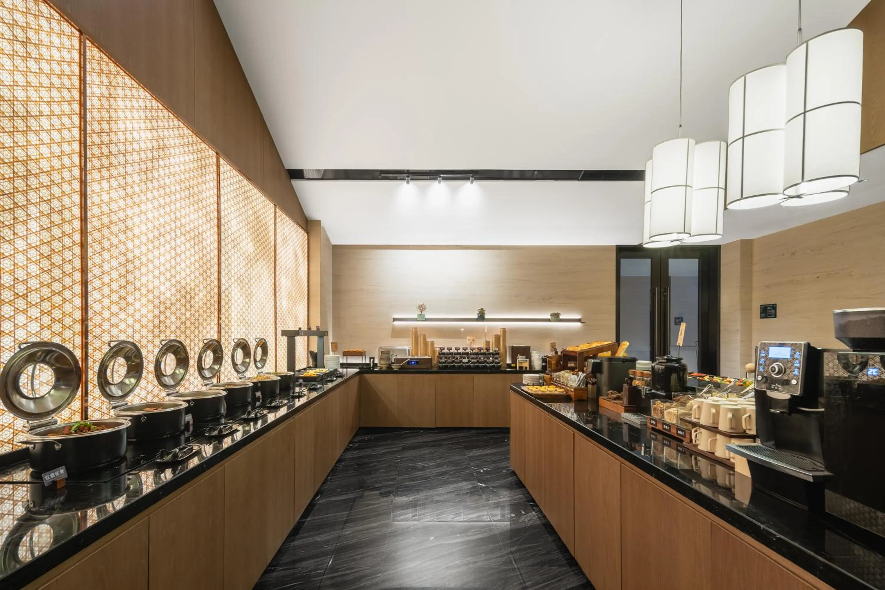 Atour Hotel Chengdu West Railway Station Zhongba