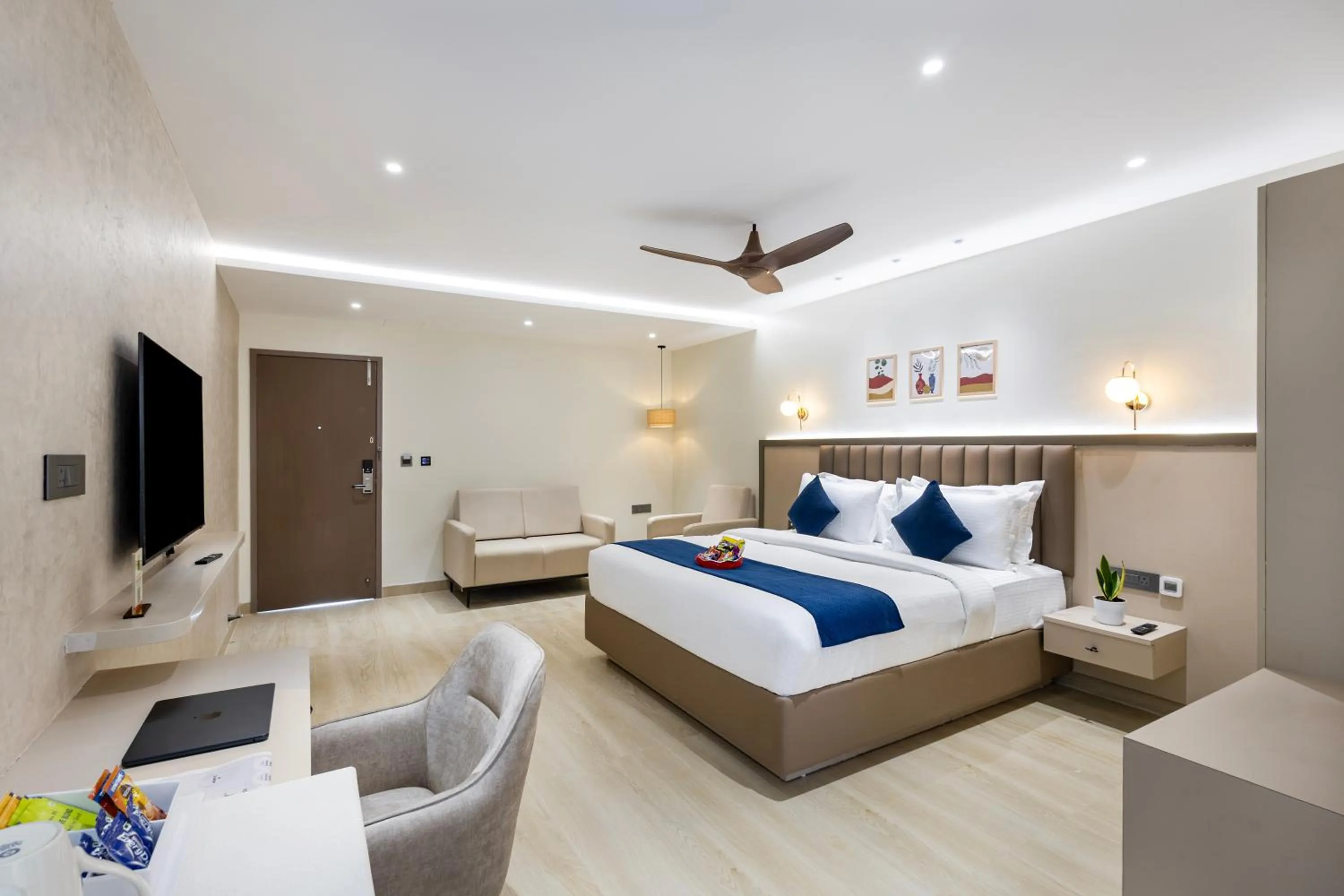 Bedroom, Bed in Sunrise A Boutique Hotel, Kondapur - Gachibowli