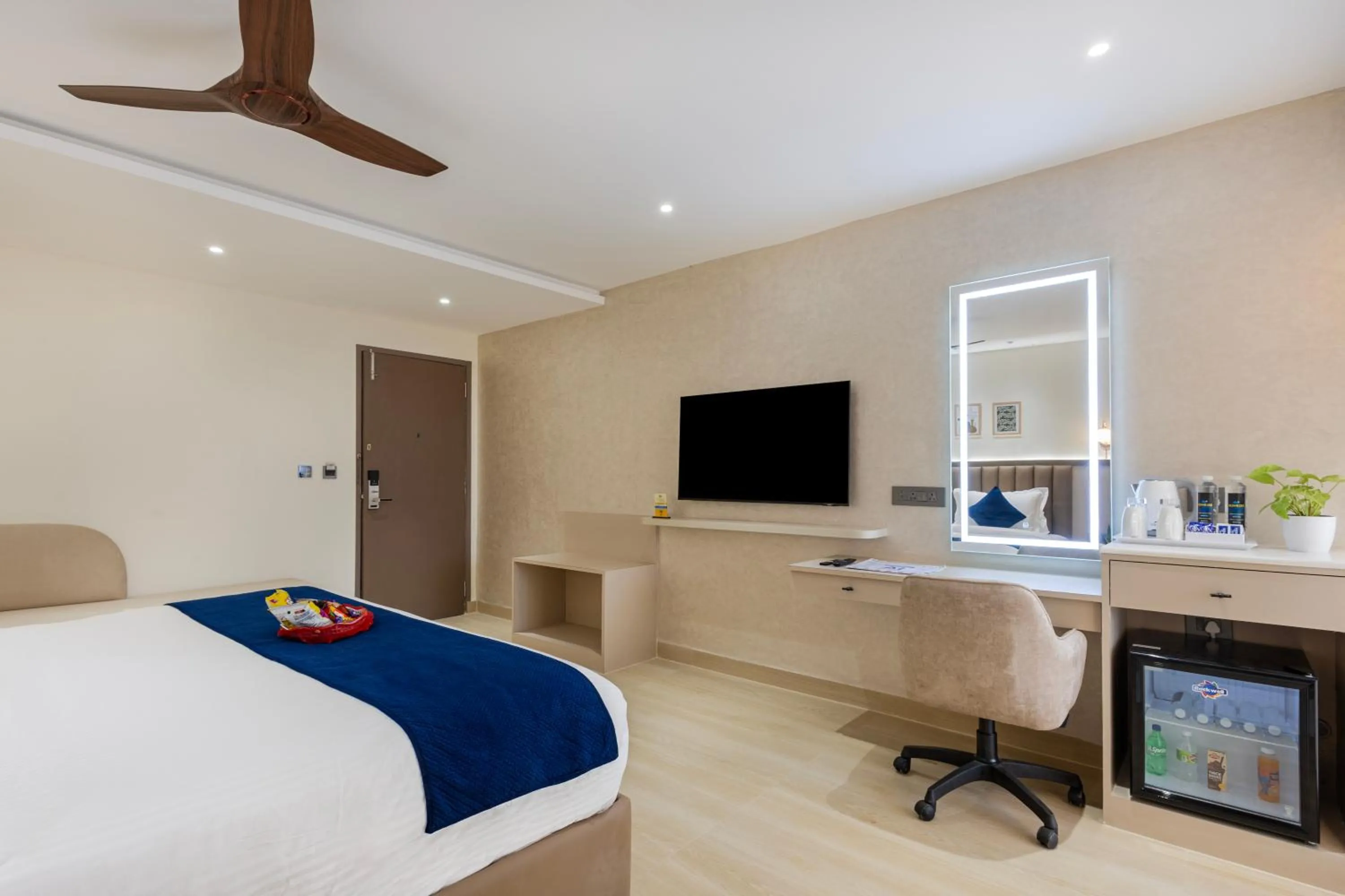 Bedroom, Bed in Sunrise A Boutique Hotel, Kondapur - Gachibowli