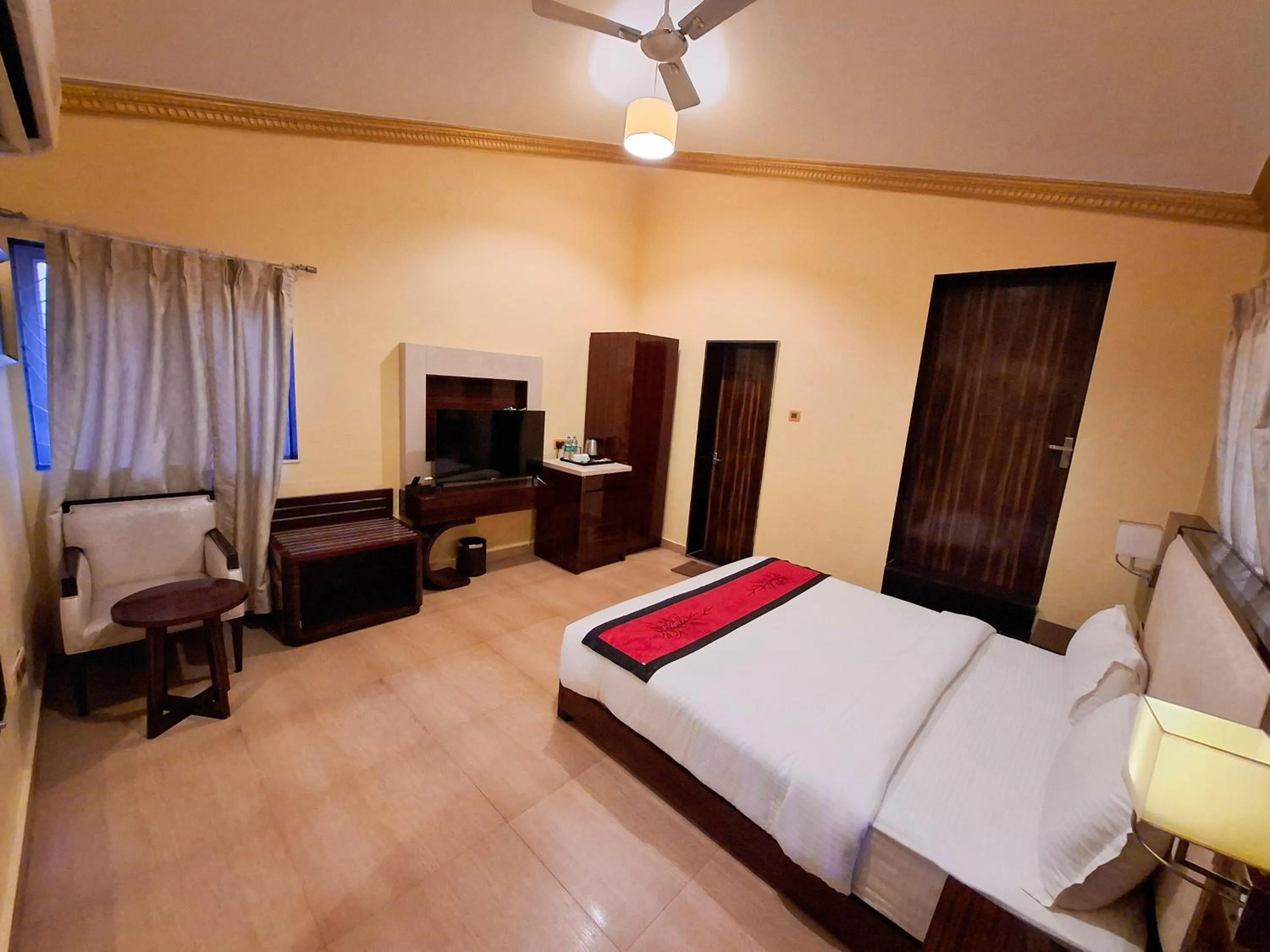 Bed in Aayush Resort Karjat