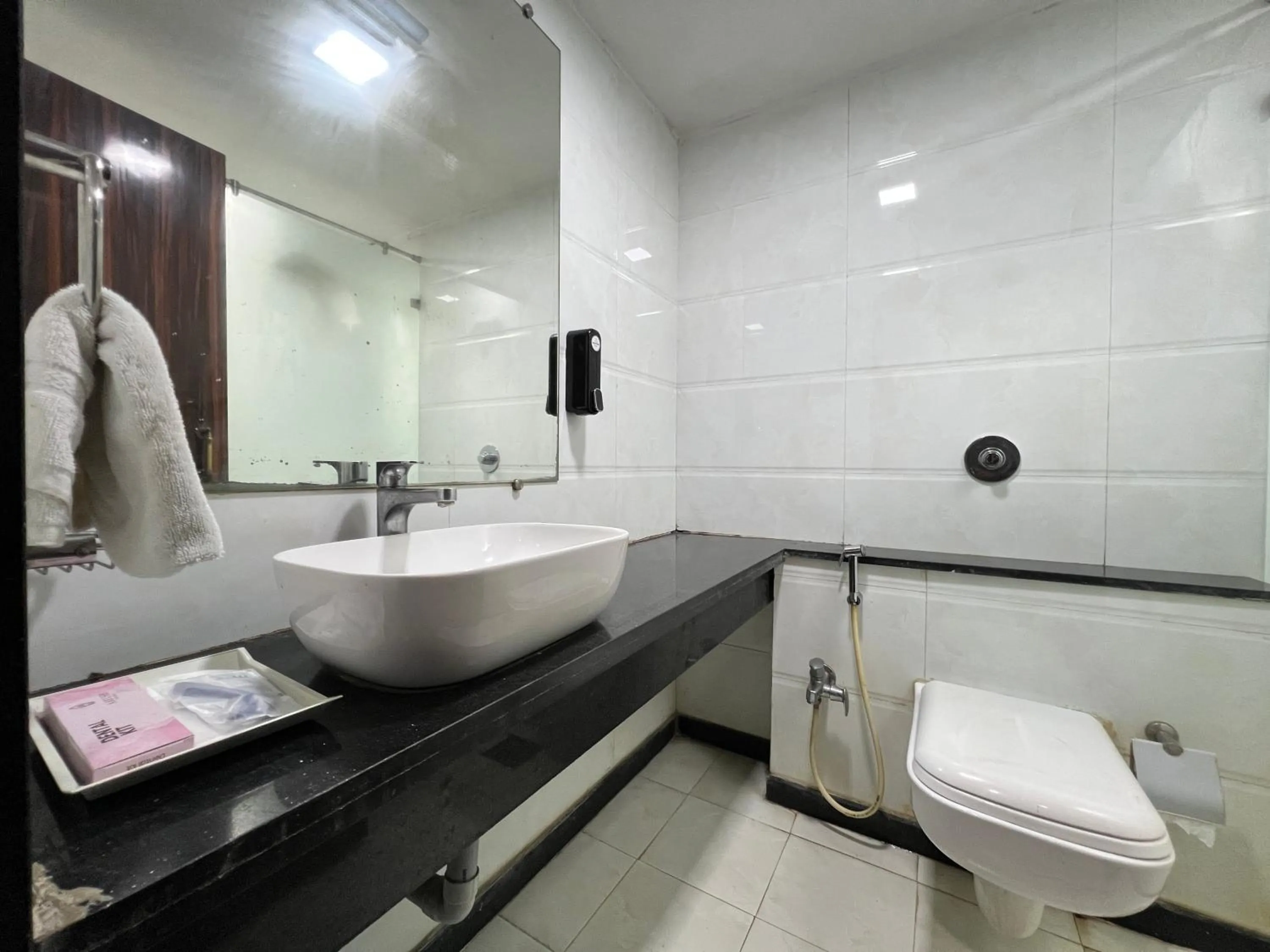 Toilet in Aayush Resort